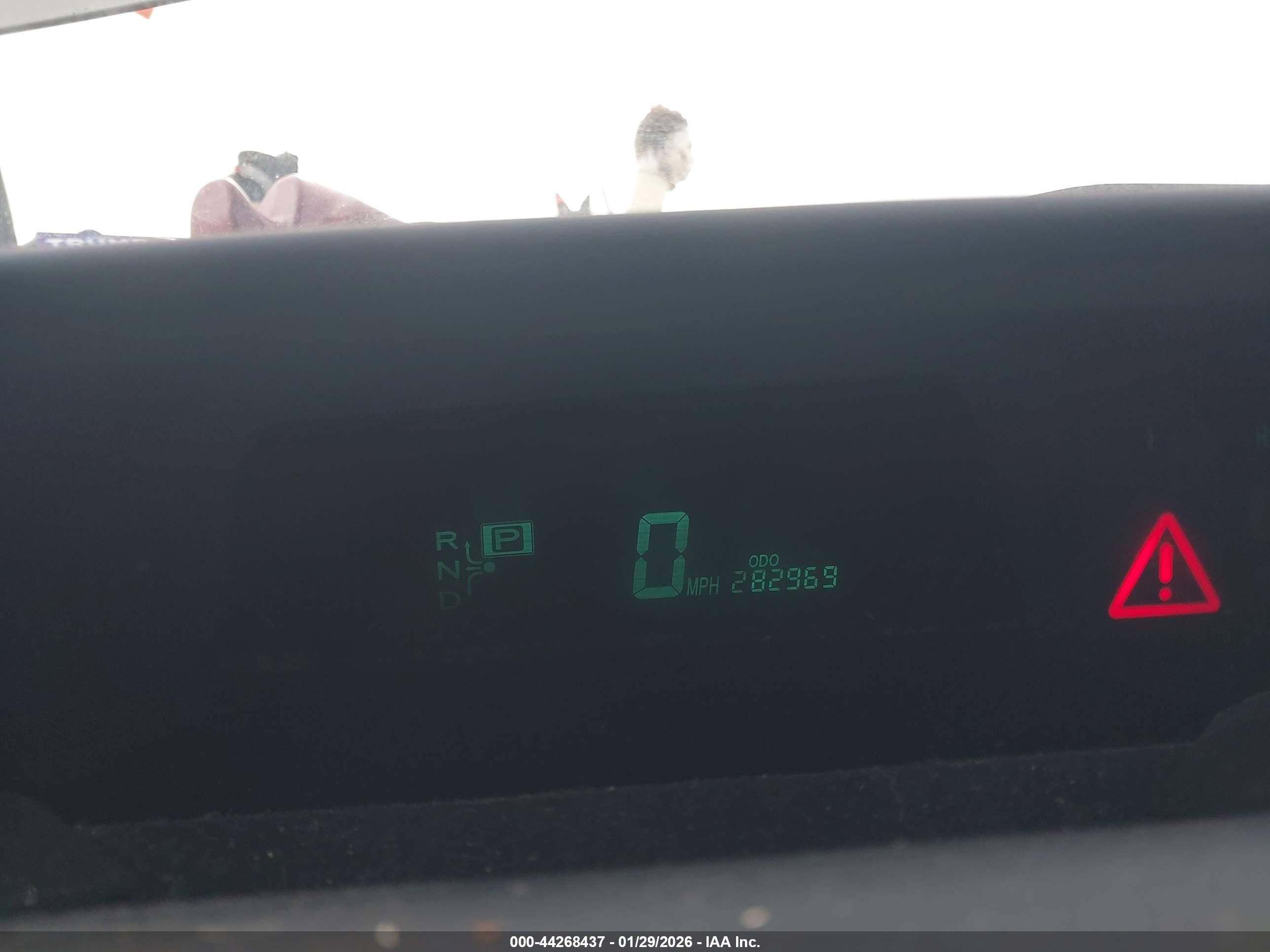 TOYOTA PRIUS image 7