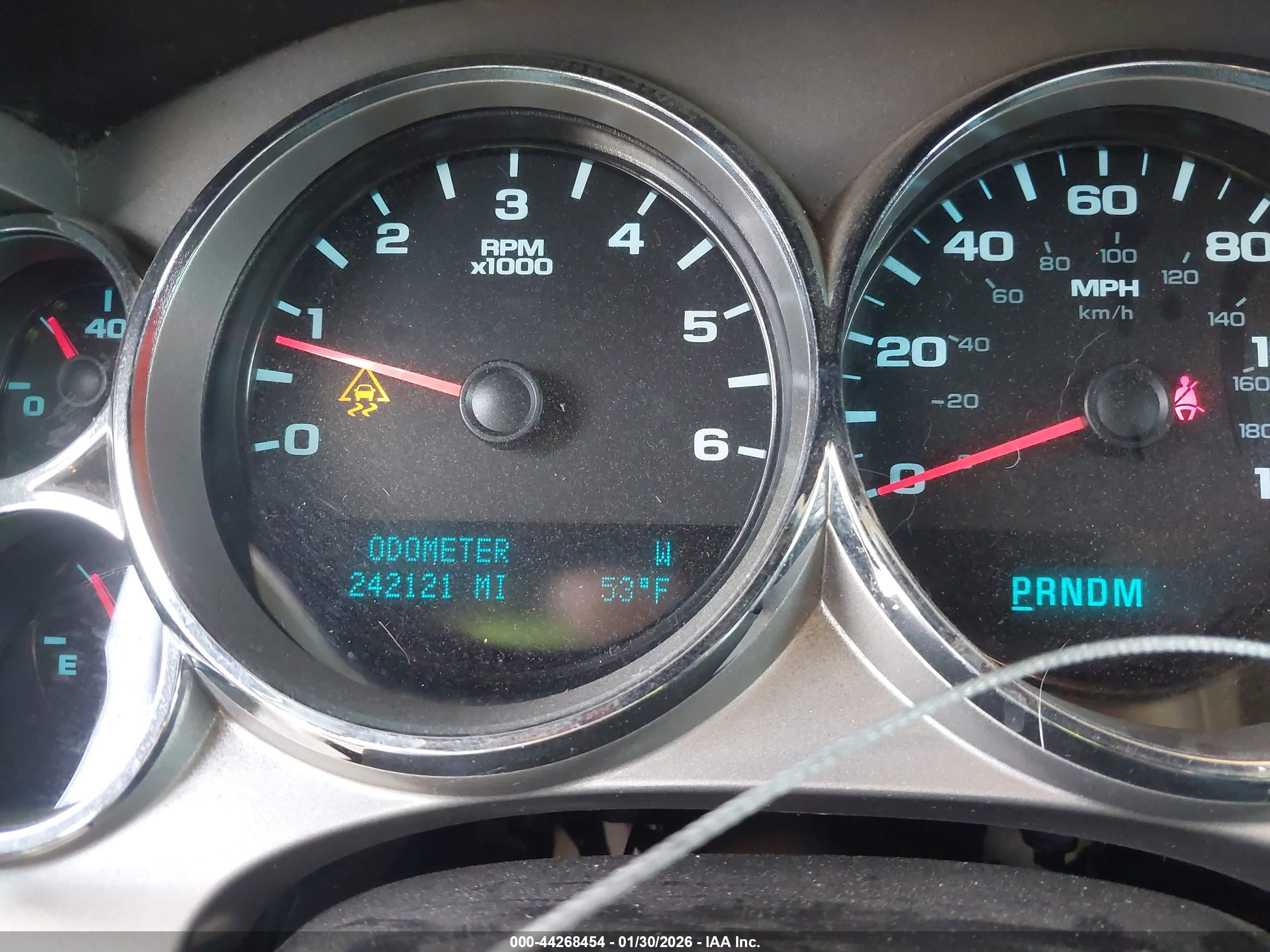 CHEVROLET SILVERADO image 7