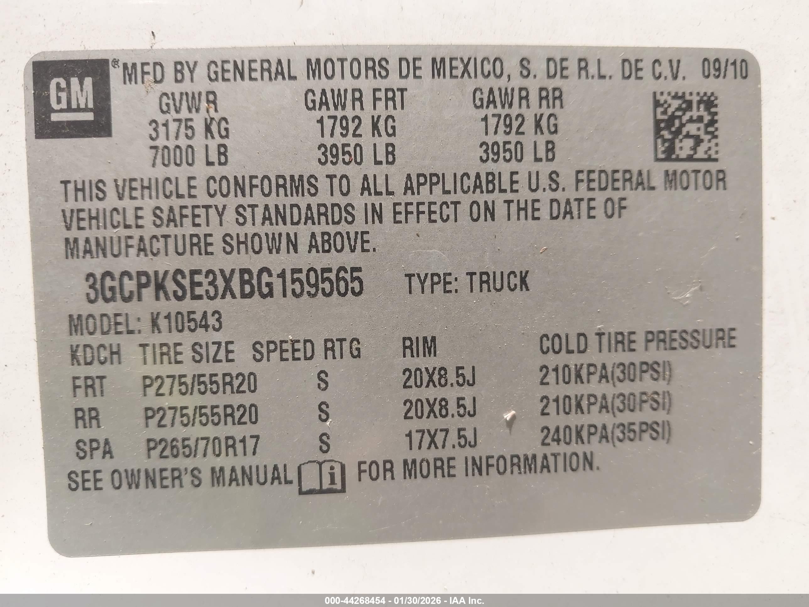 CHEVROLET SILVERADO image 9