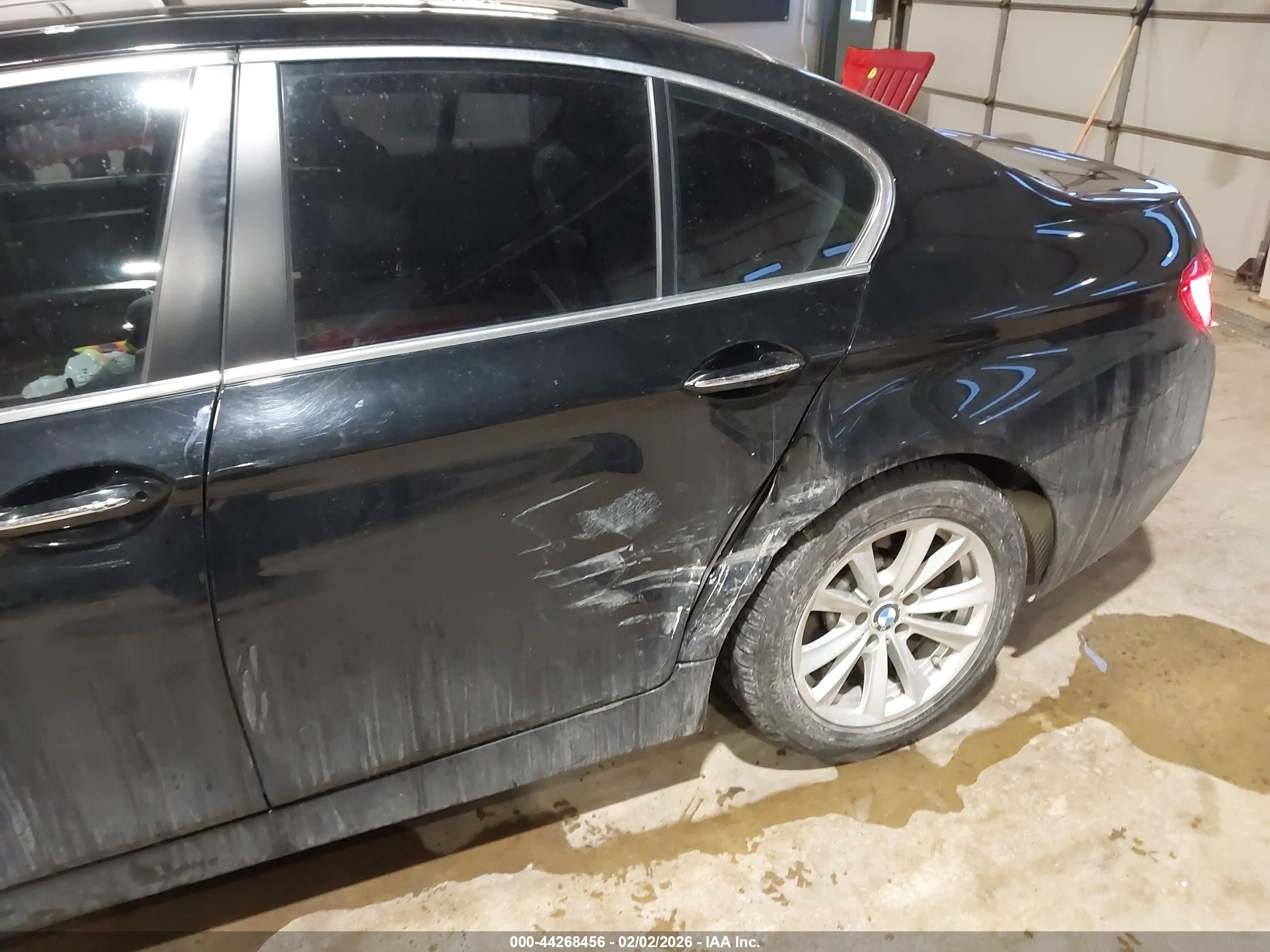 BMW 528I image 6
