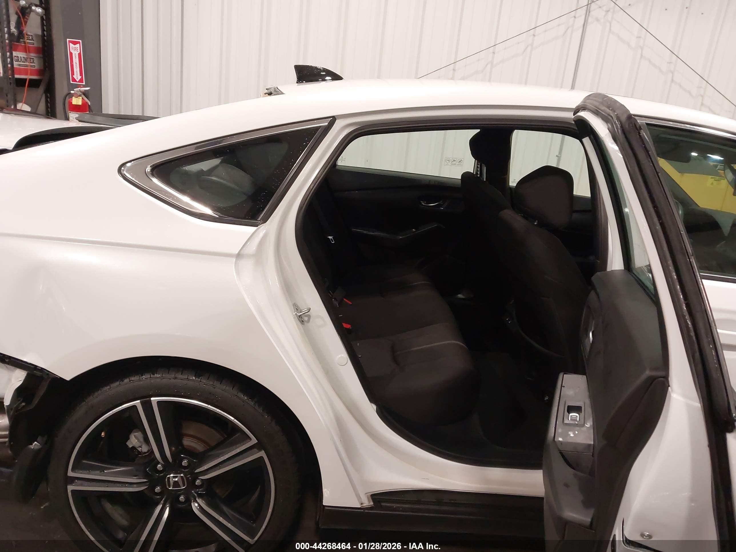HONDA ACCORD image 8