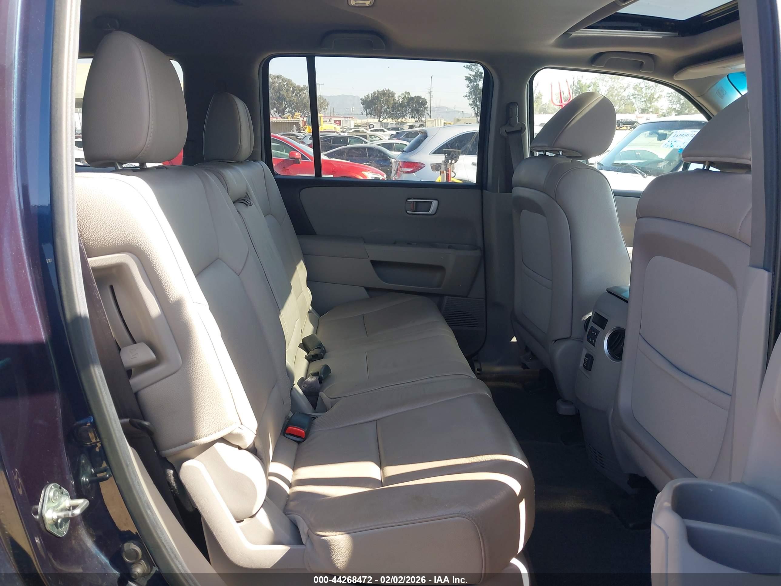 HONDA PILOT image 8