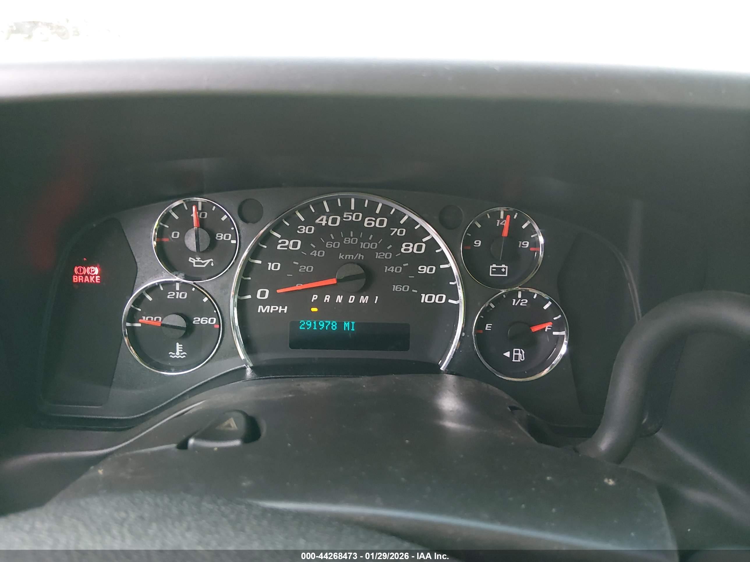 CHEVROLET EXPRESS image 7