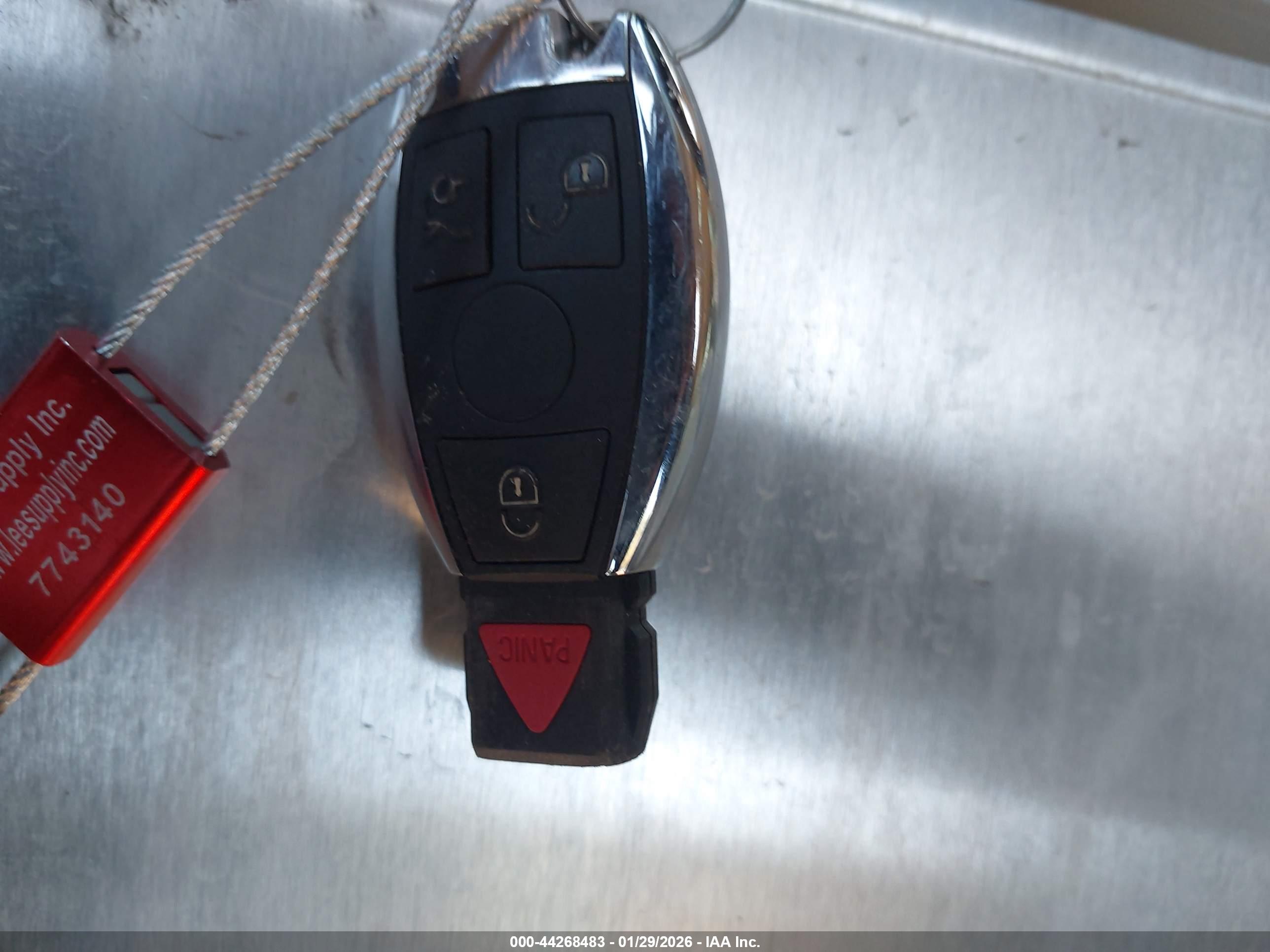MERCEDES-BENZ C image 11