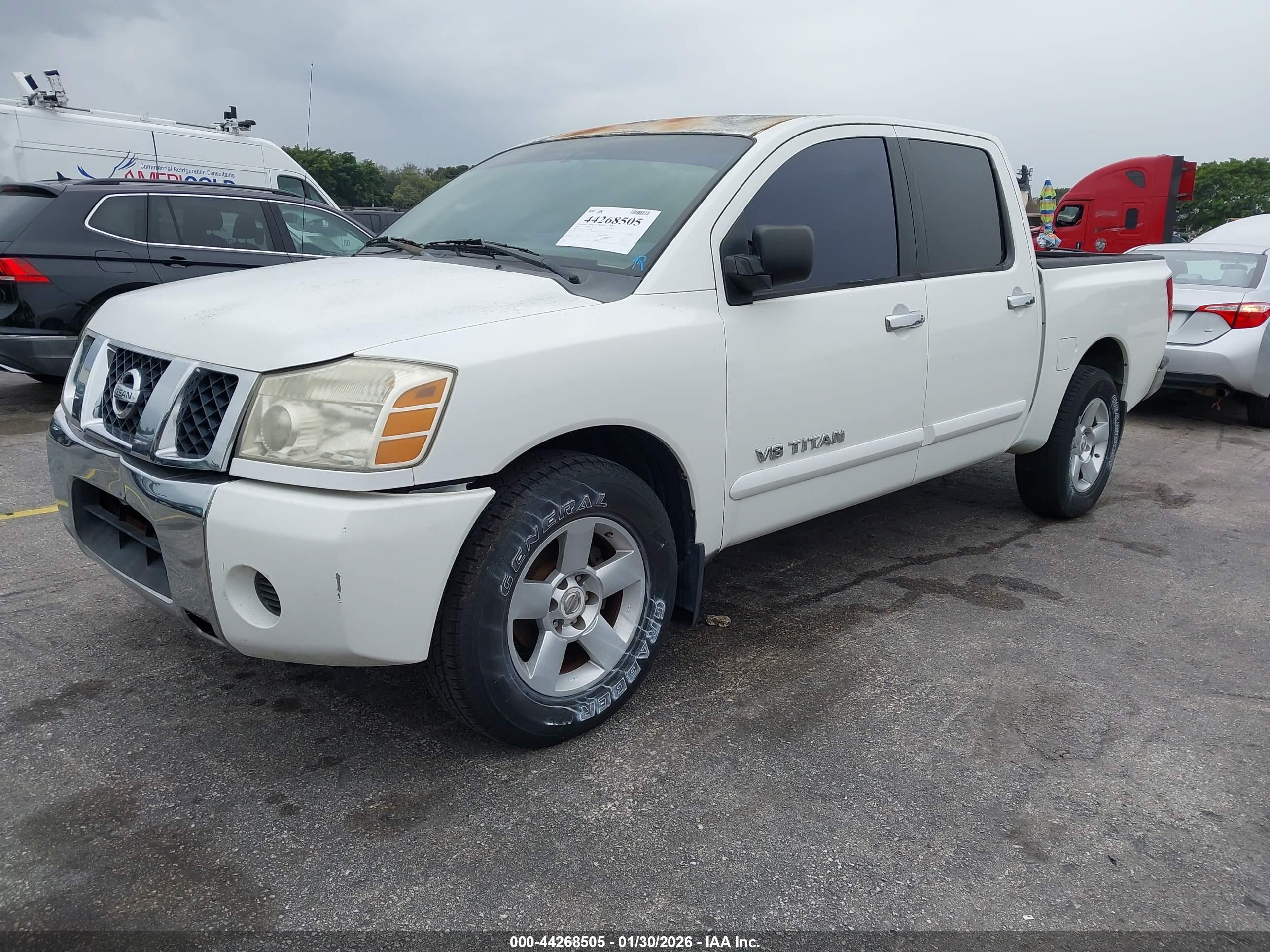 NISSAN TITAN image 2