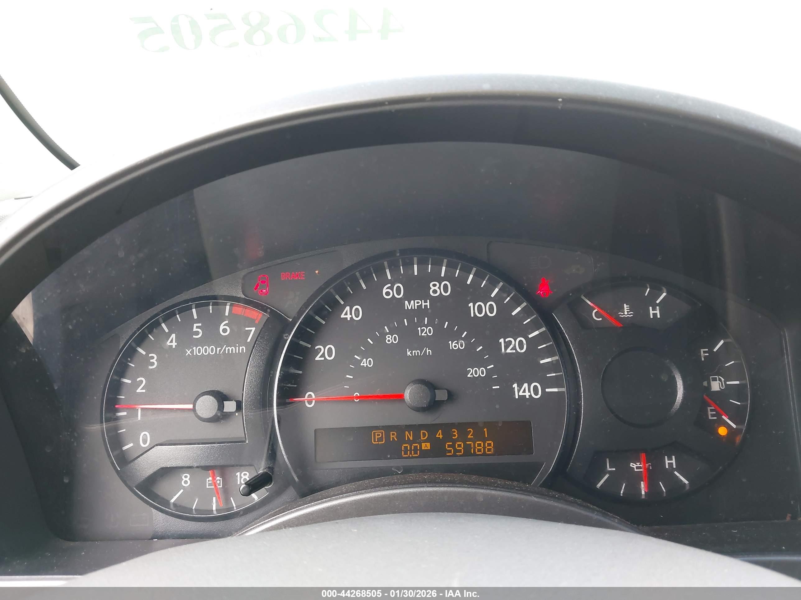 NISSAN TITAN image 7