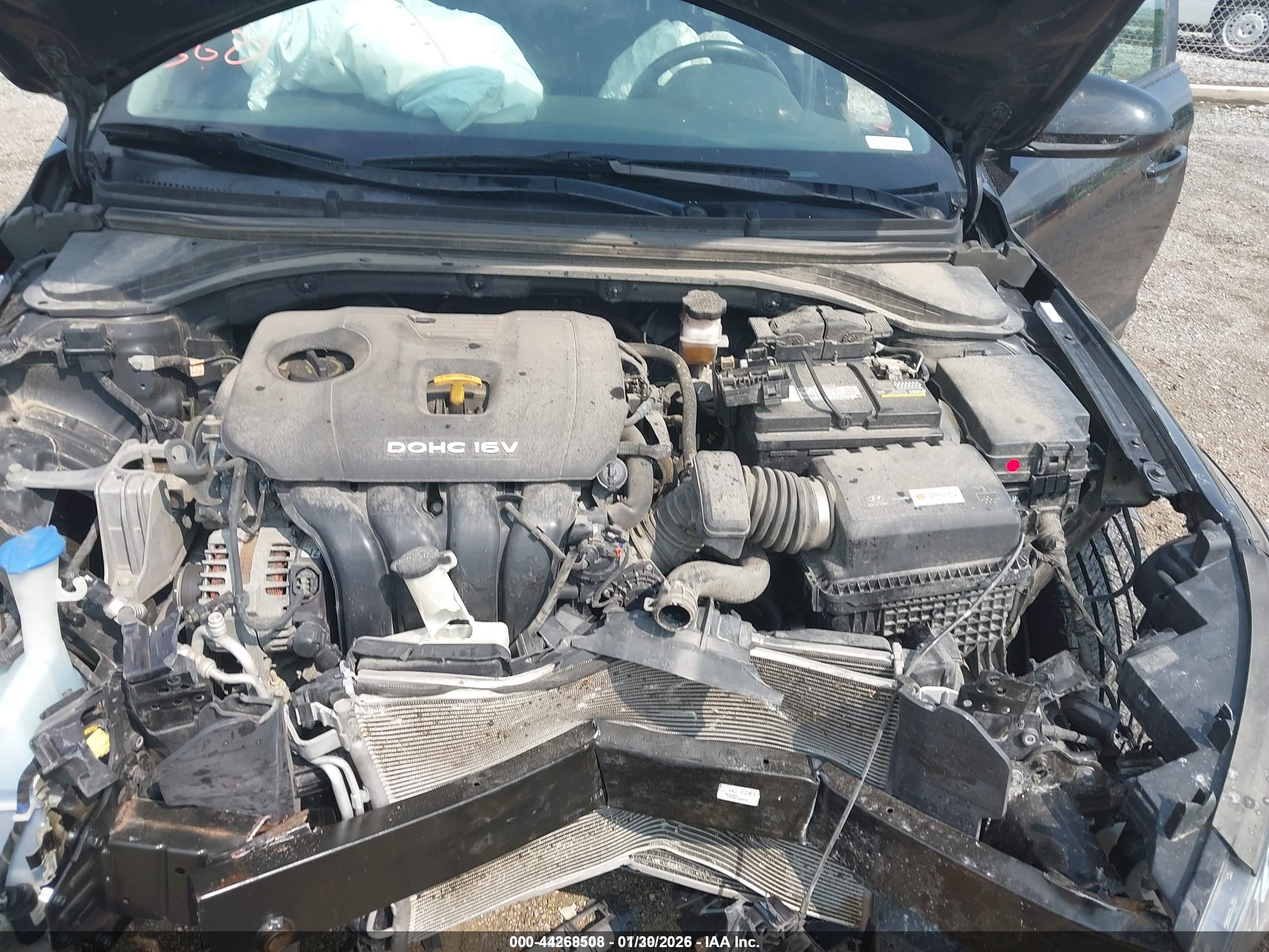 HYUNDAI ELANTRA image 10