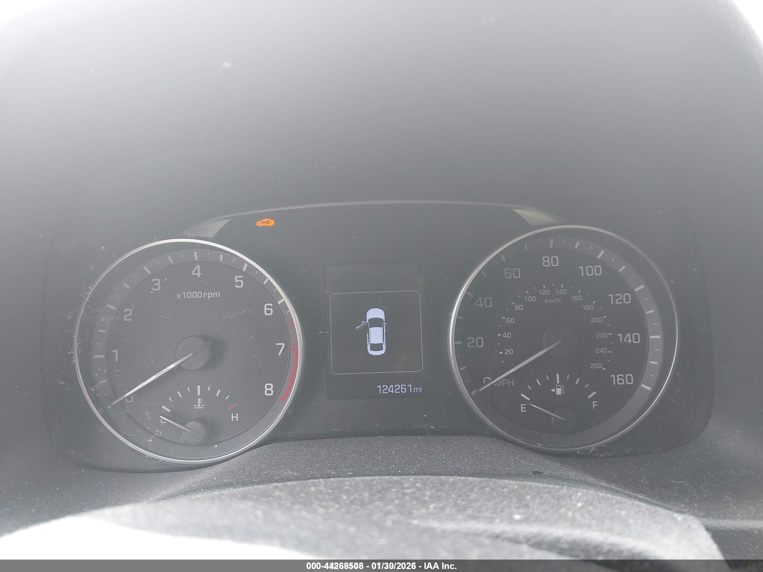 HYUNDAI ELANTRA image 7