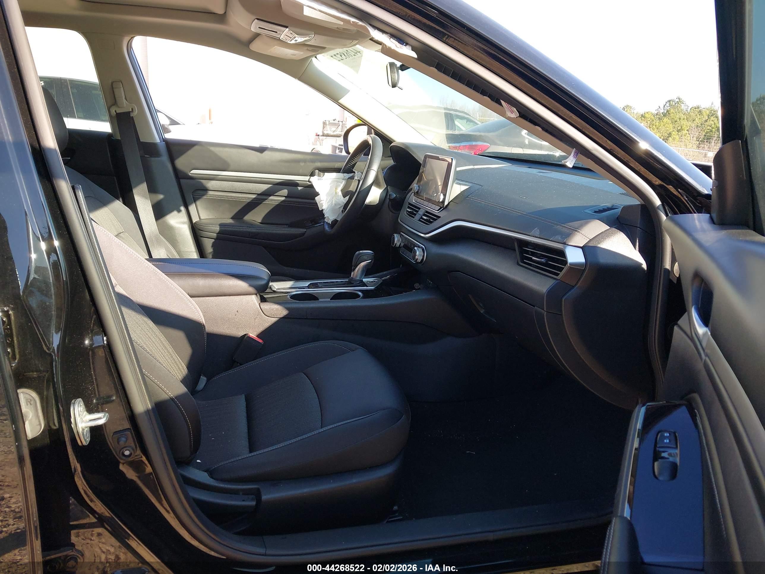 NISSAN ALTIMA image 5
