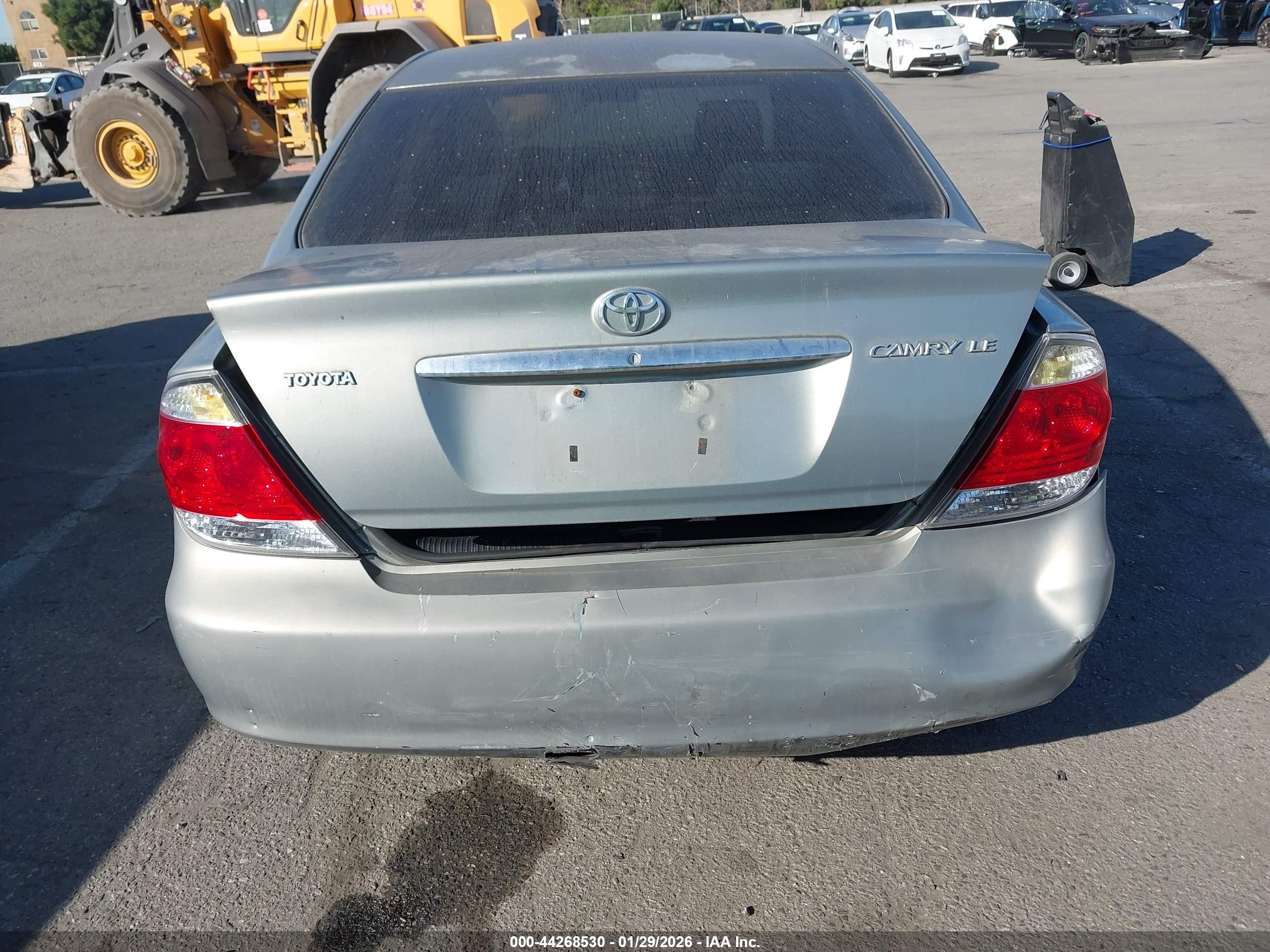 TOYOTA CAMRY image 6