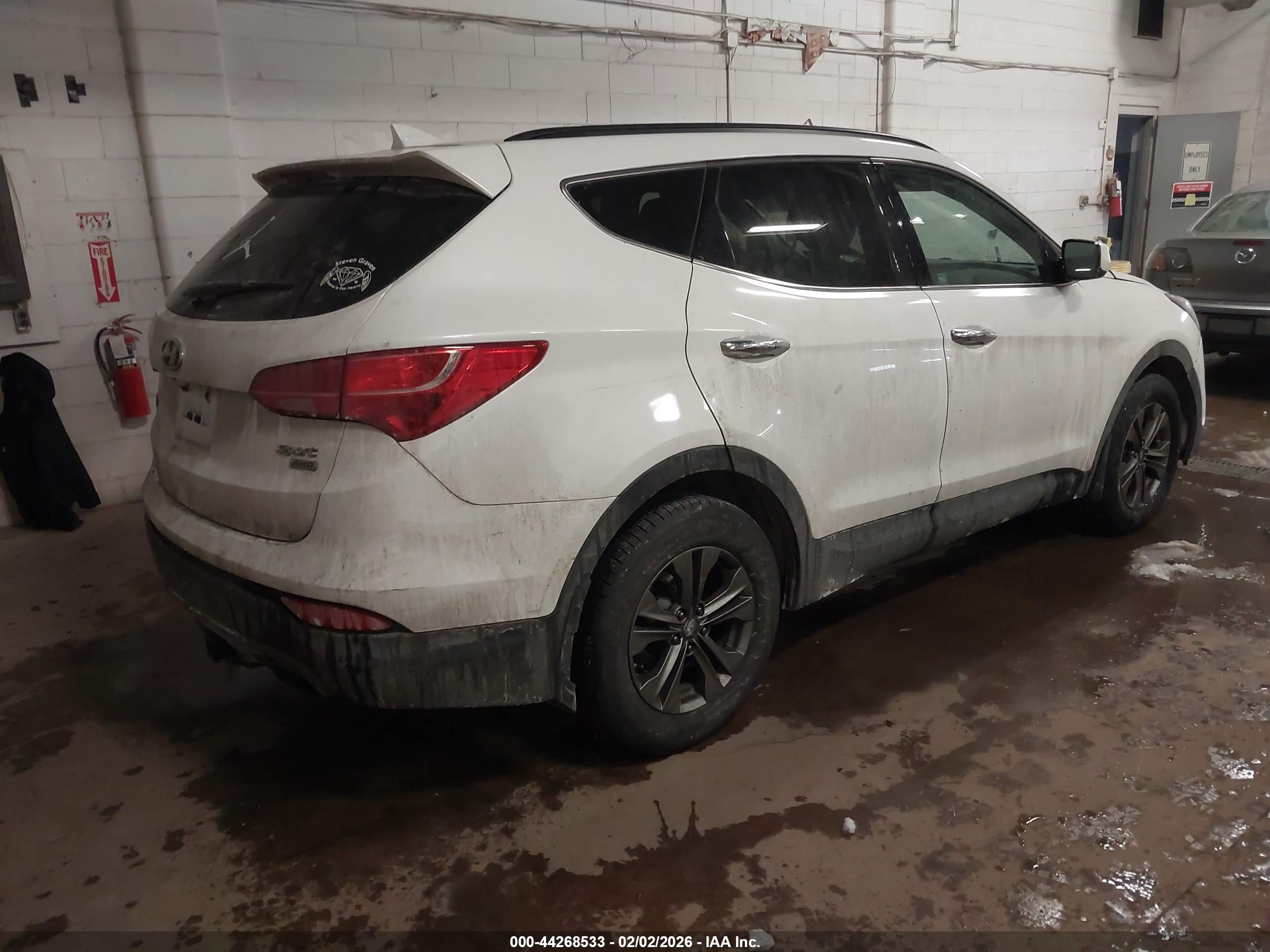 HYUNDAI SANTA image 4