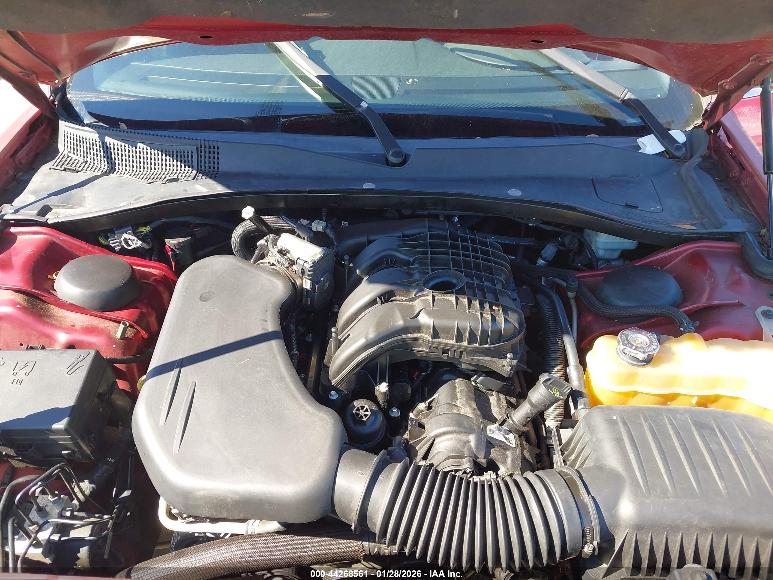 CHRYSLER 300 image 10