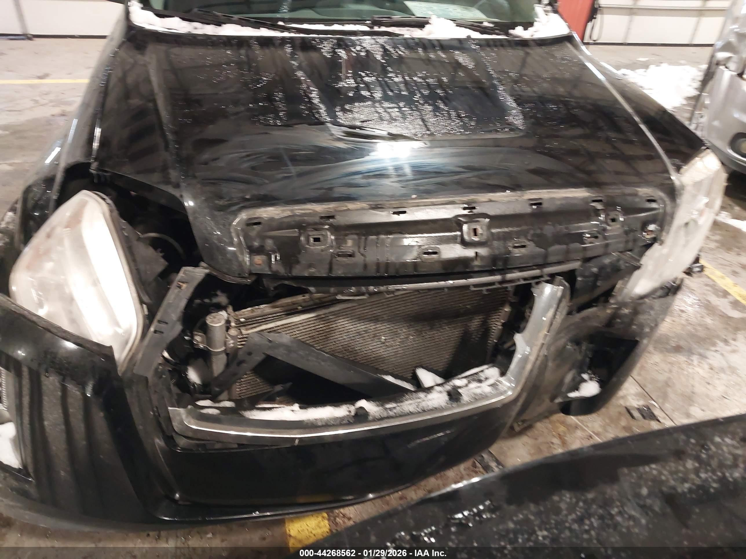 GMC TERRAIN image 6
