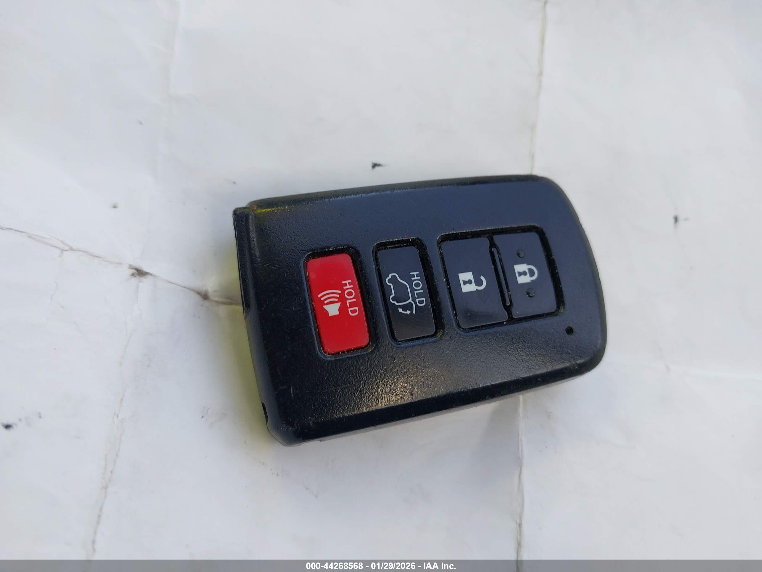 TOYOTA RAV4 image 11
