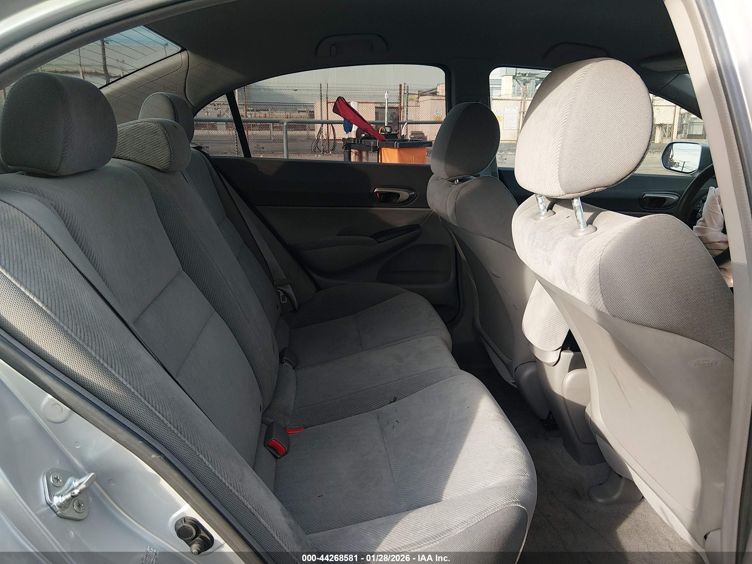 HONDA CIVIC image 8