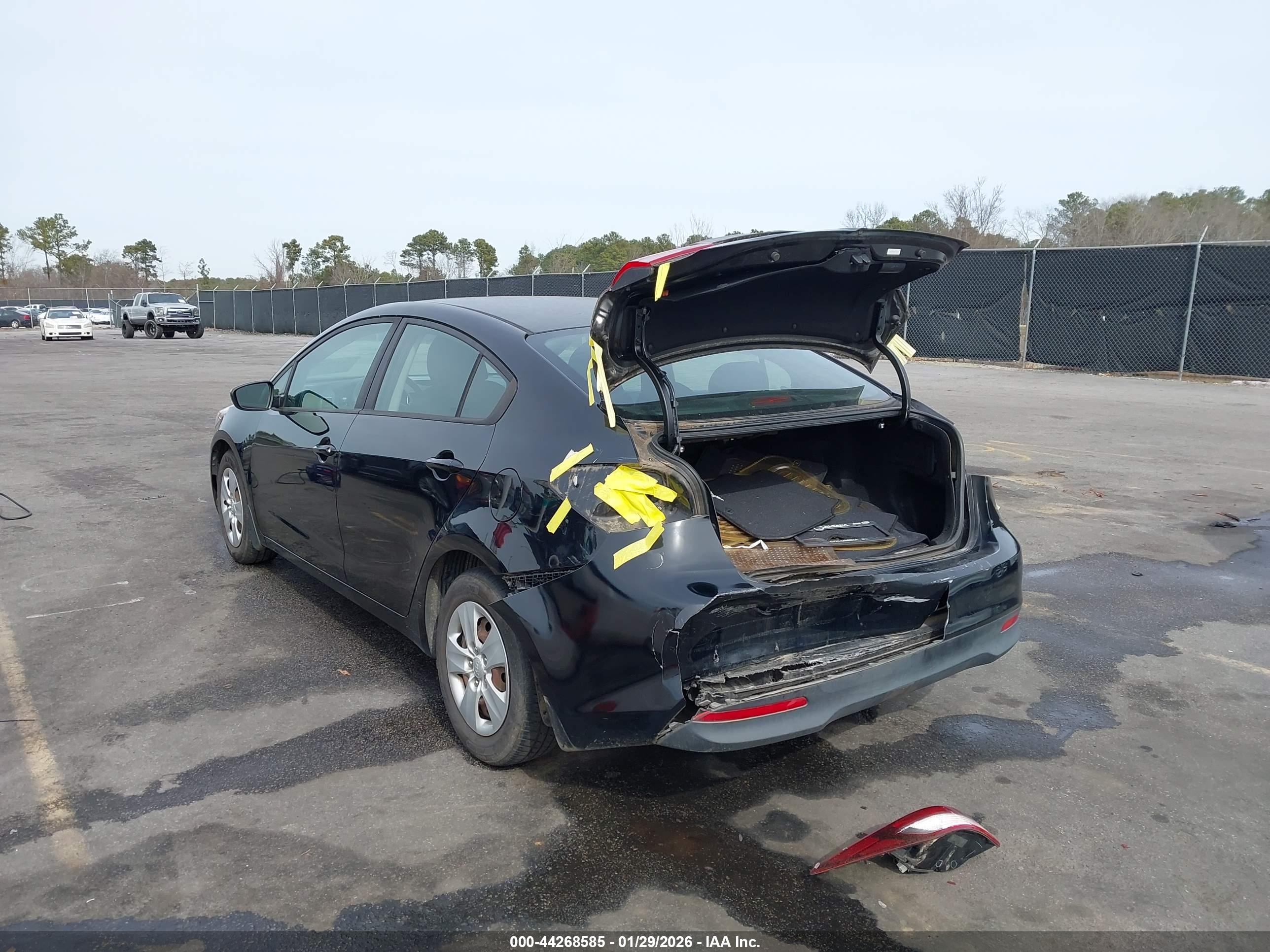 KIA FORTE image 3