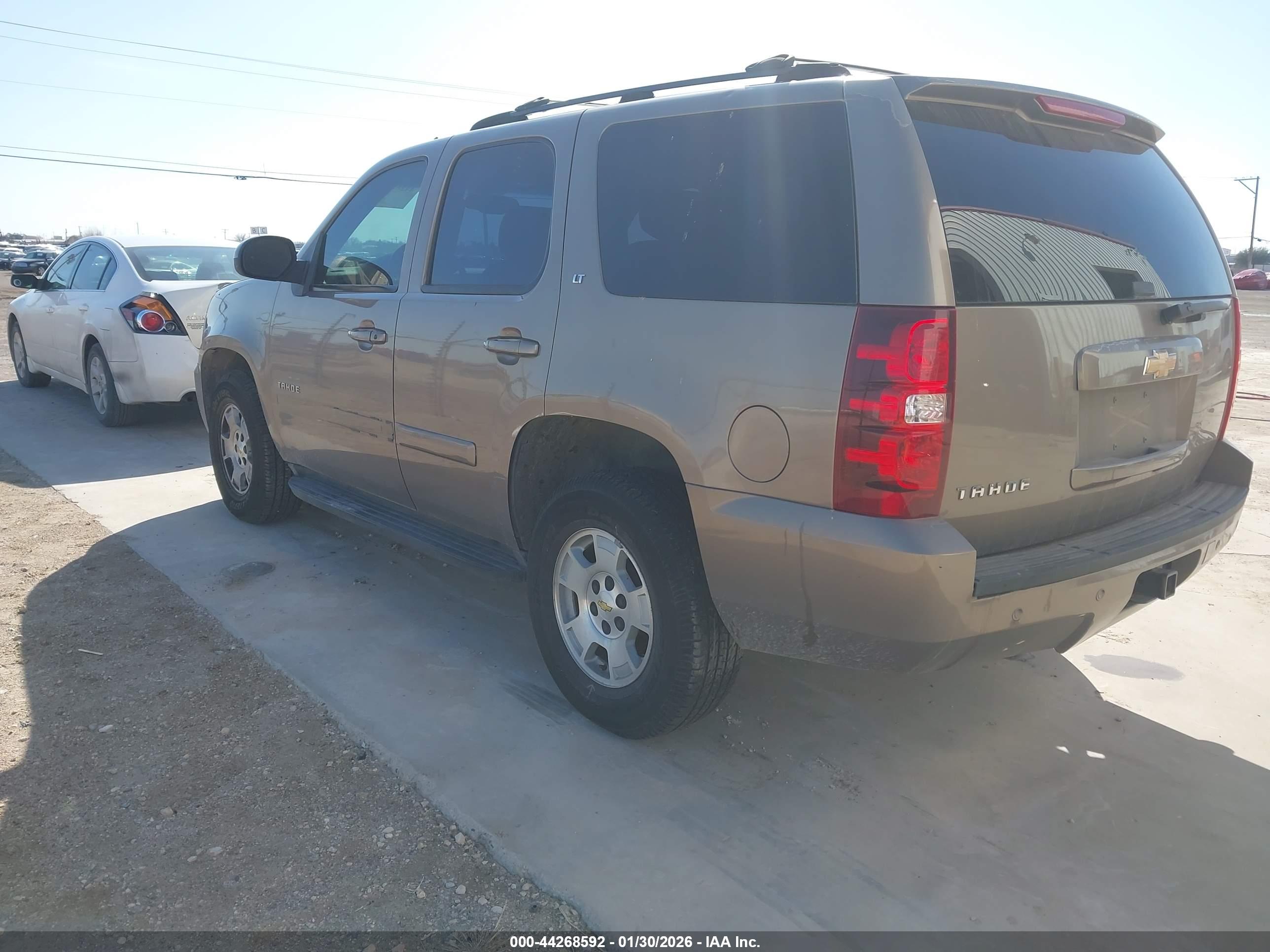 CHEVROLET TAHOE image 3
