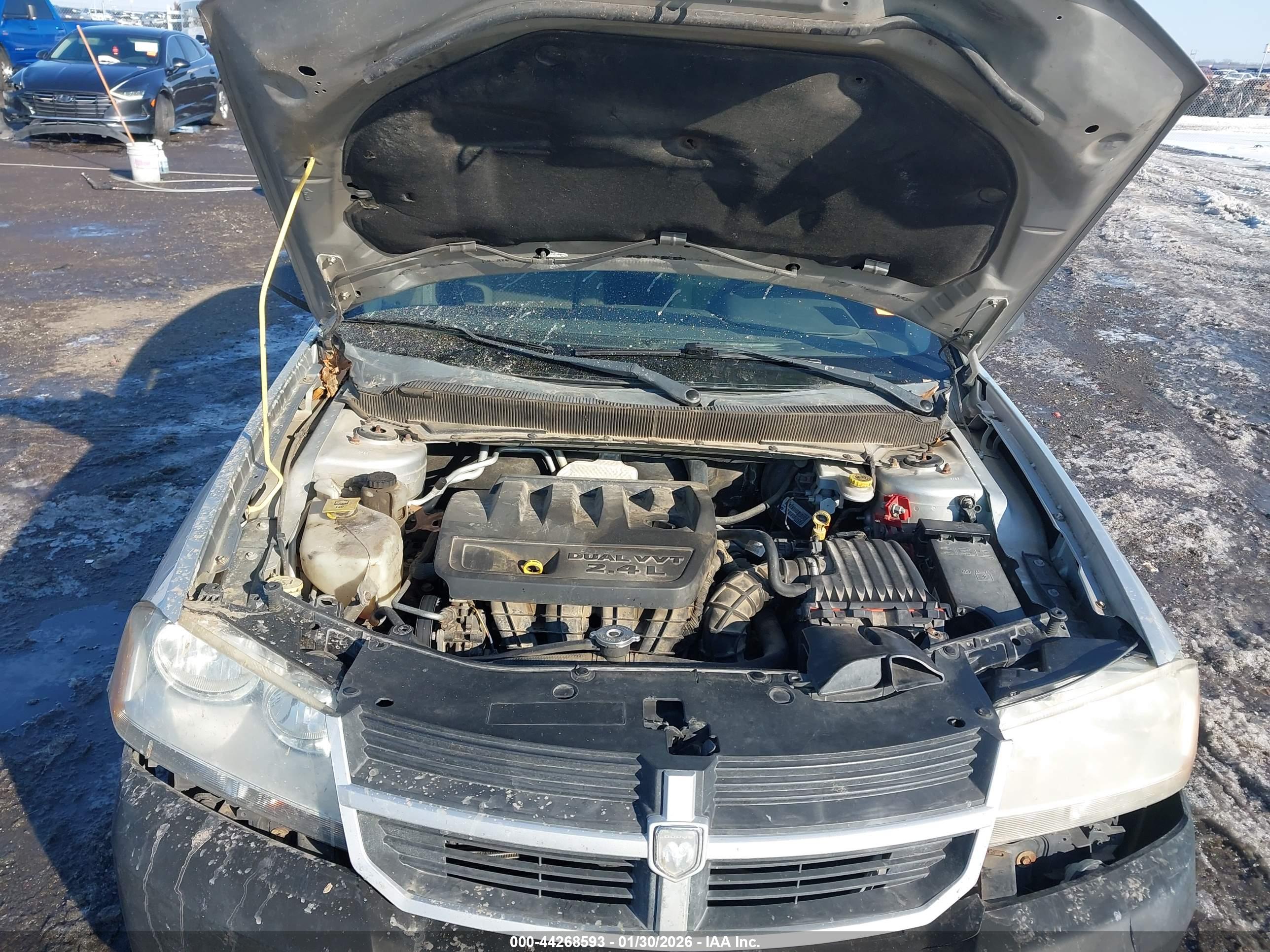 DODGE AVENGER image 10