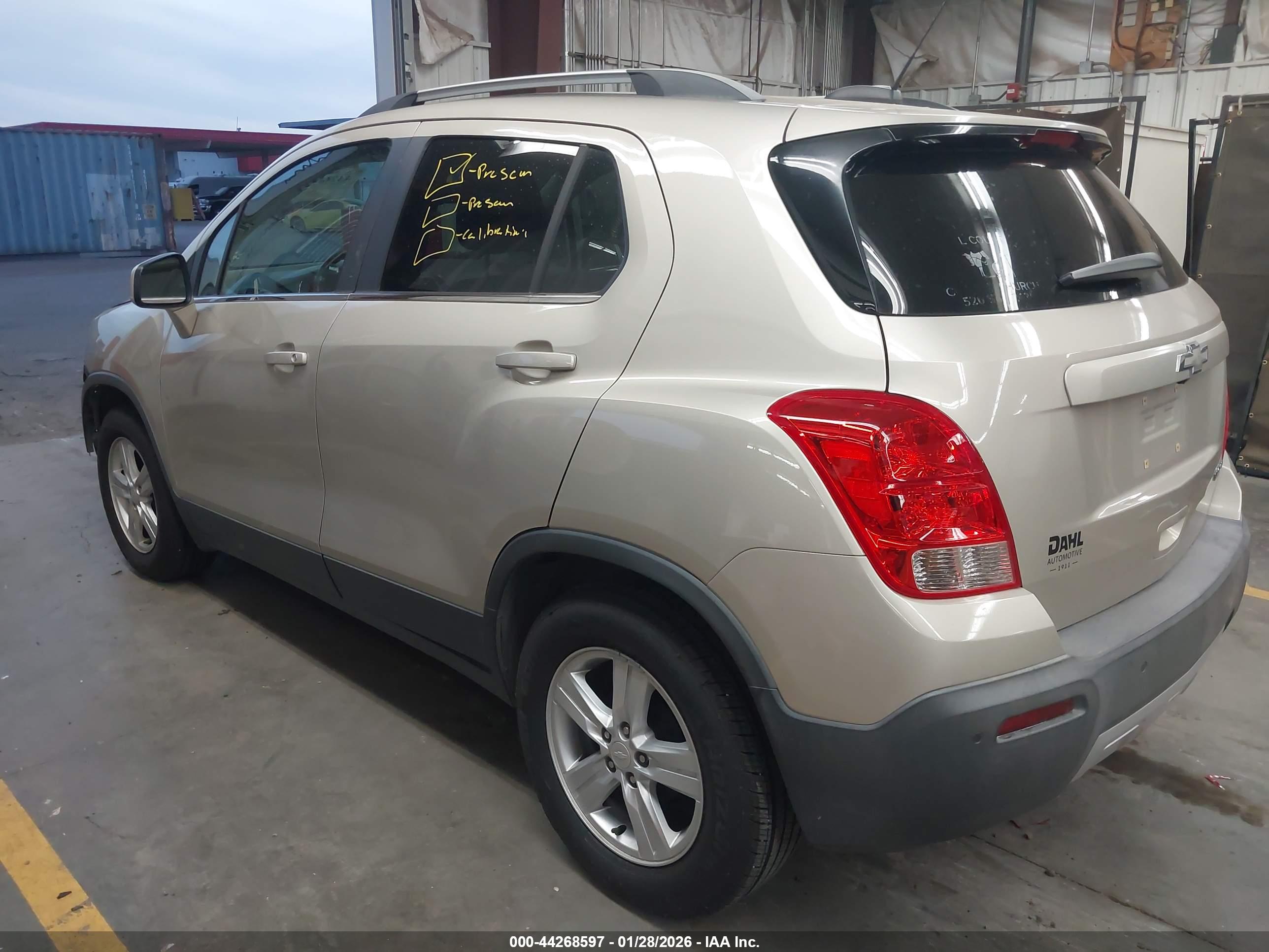 CHEVROLET TRAX image 3