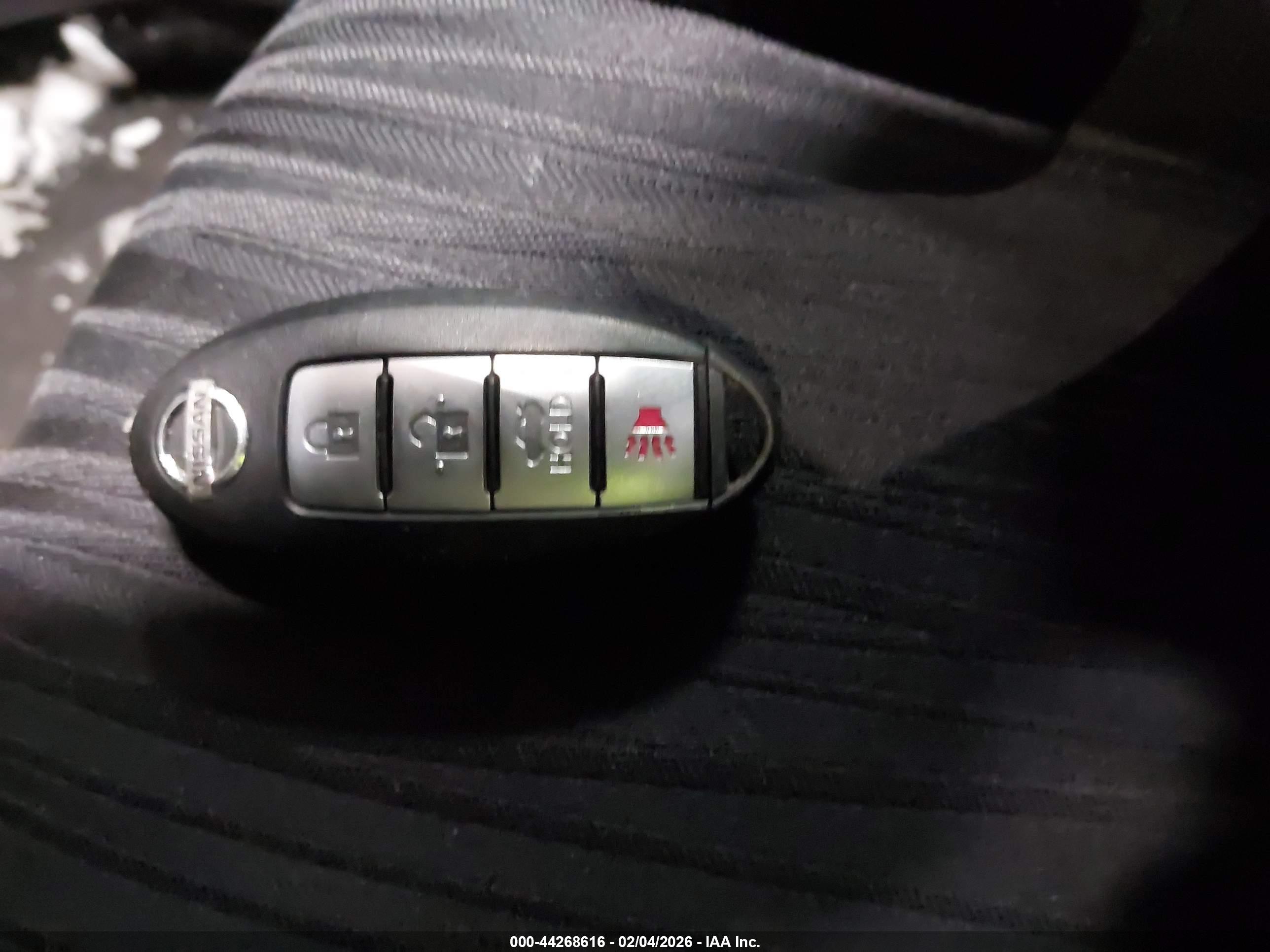 NISSAN SENTRA image 11