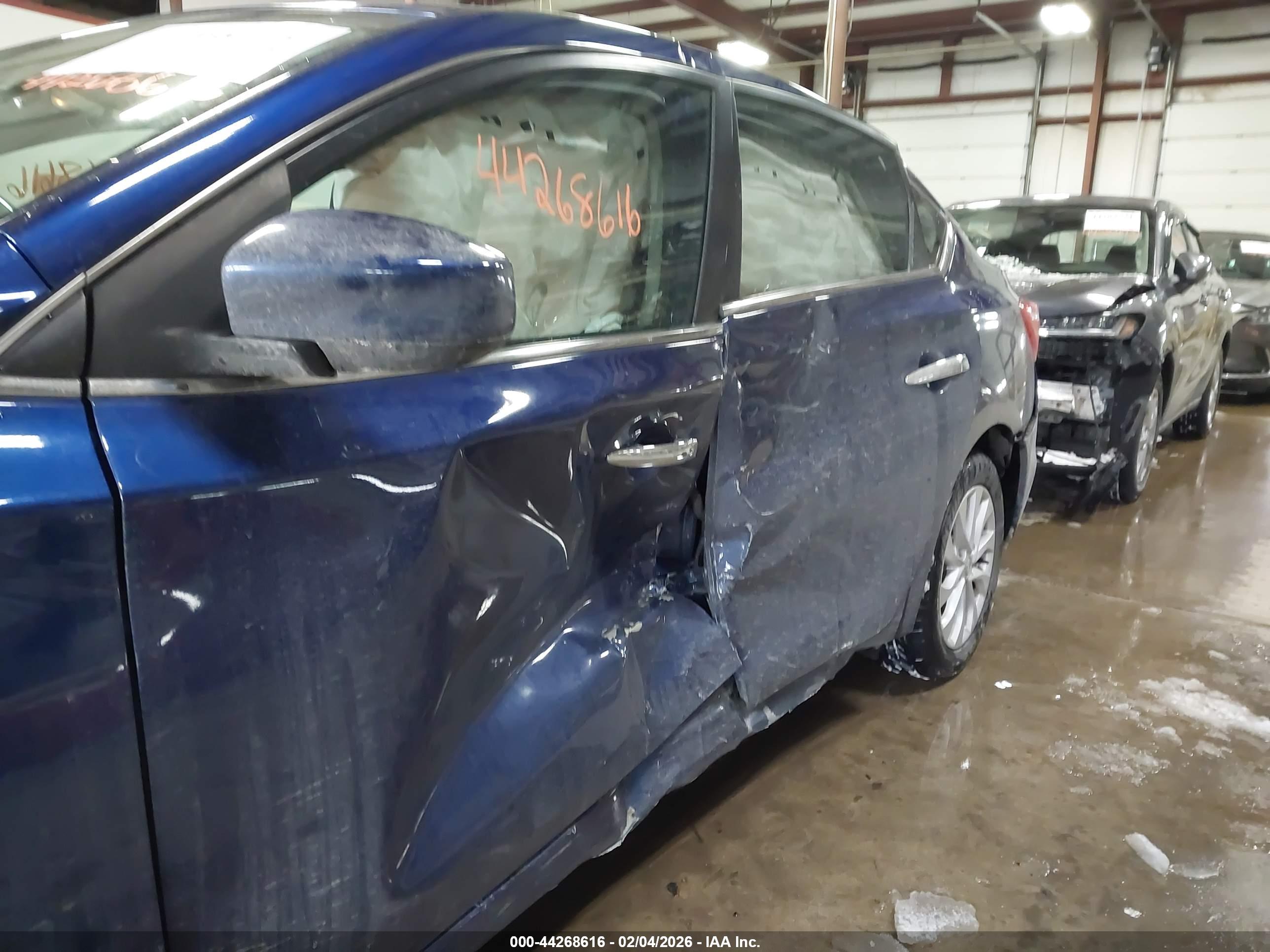 NISSAN SENTRA image 6