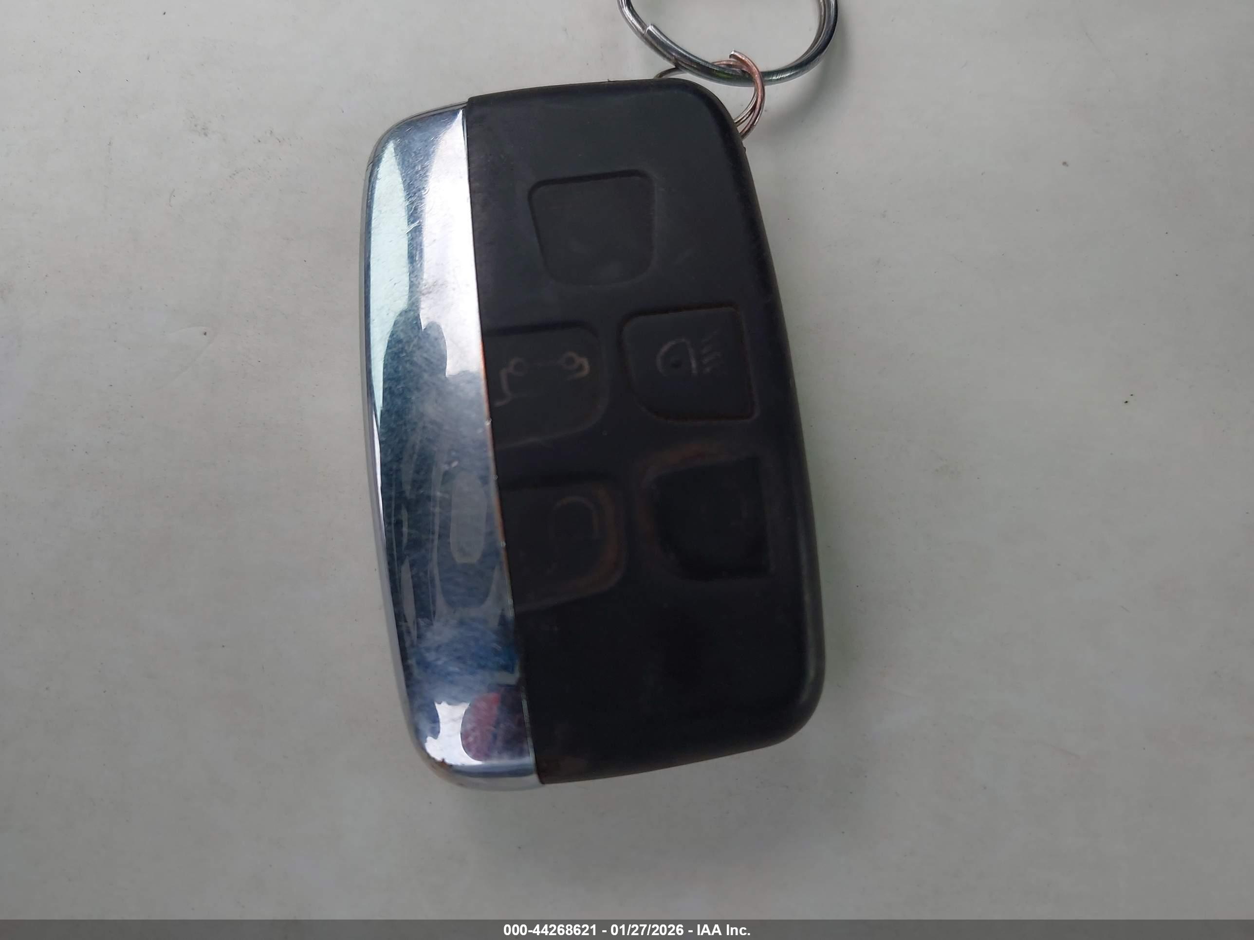 LAND ROVER image 11
