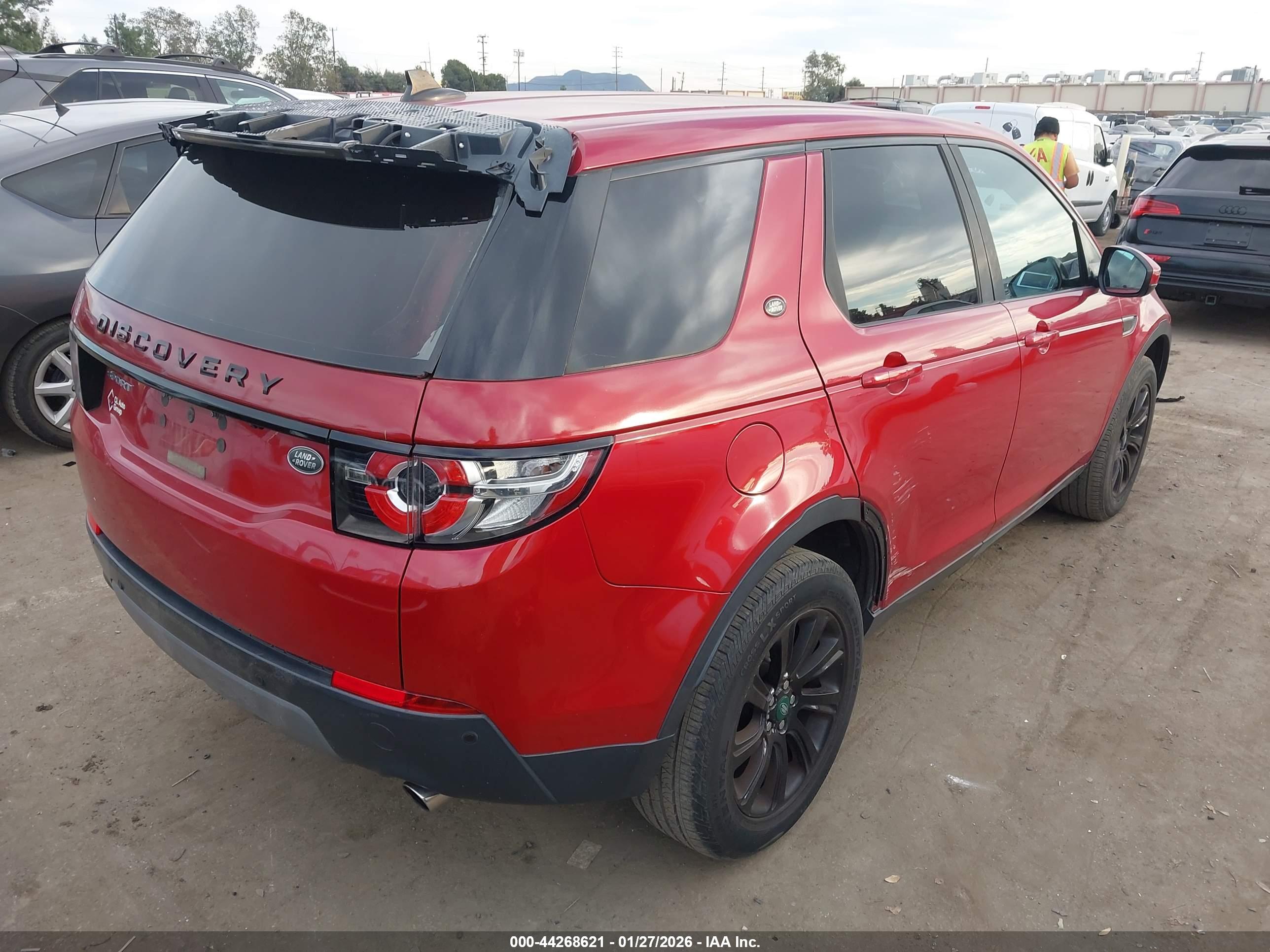 LAND ROVER image 4