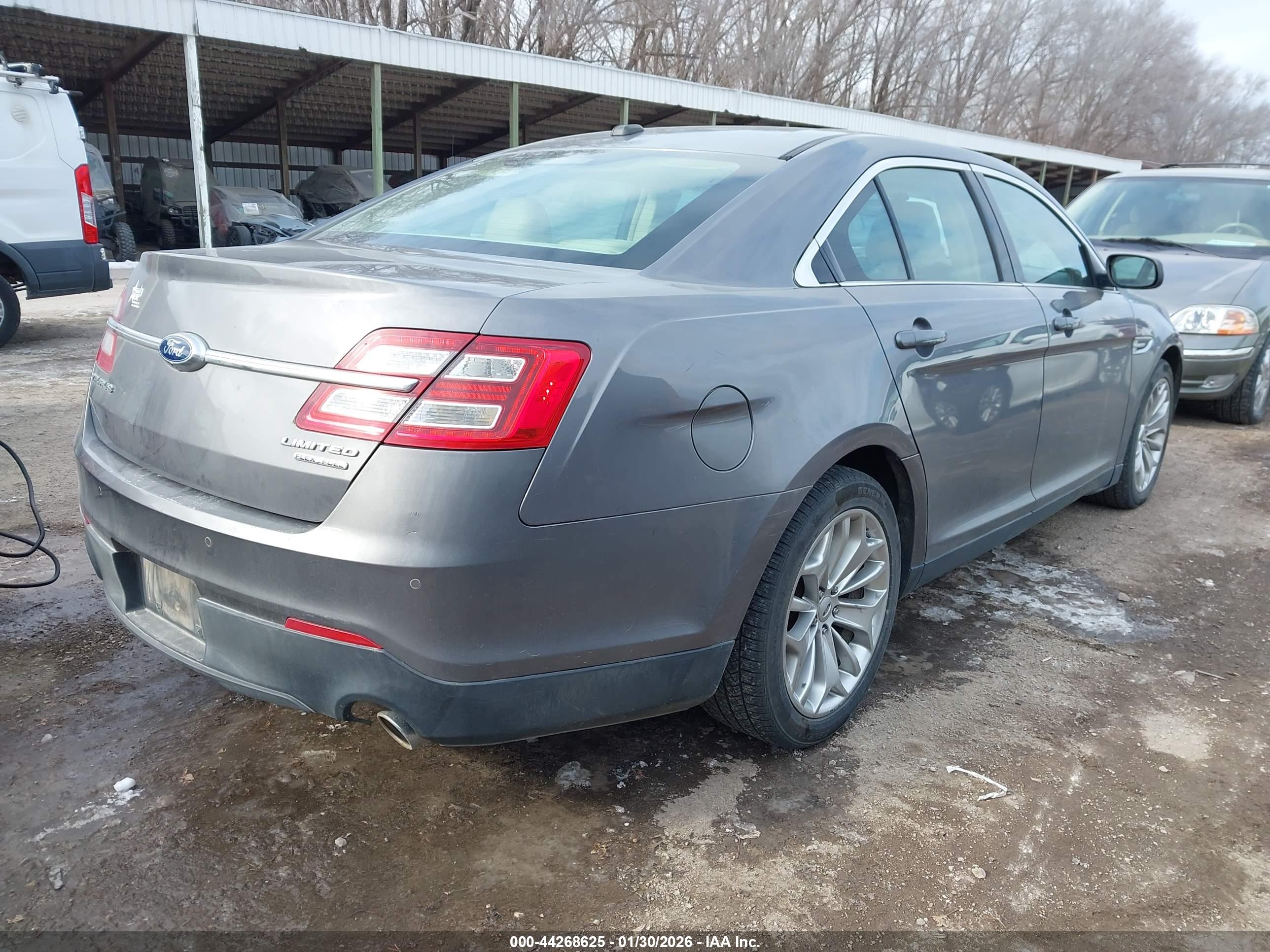 FORD TAURUS image 4