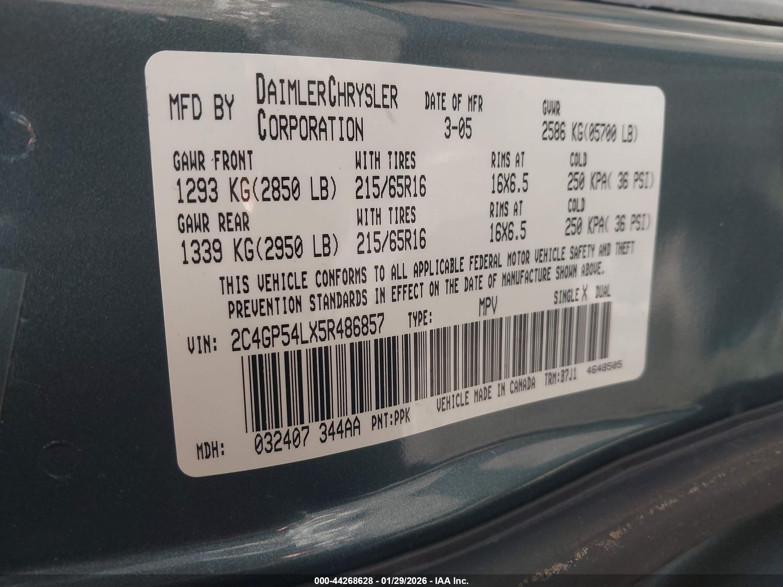 CHRYSLER TOWN image 9