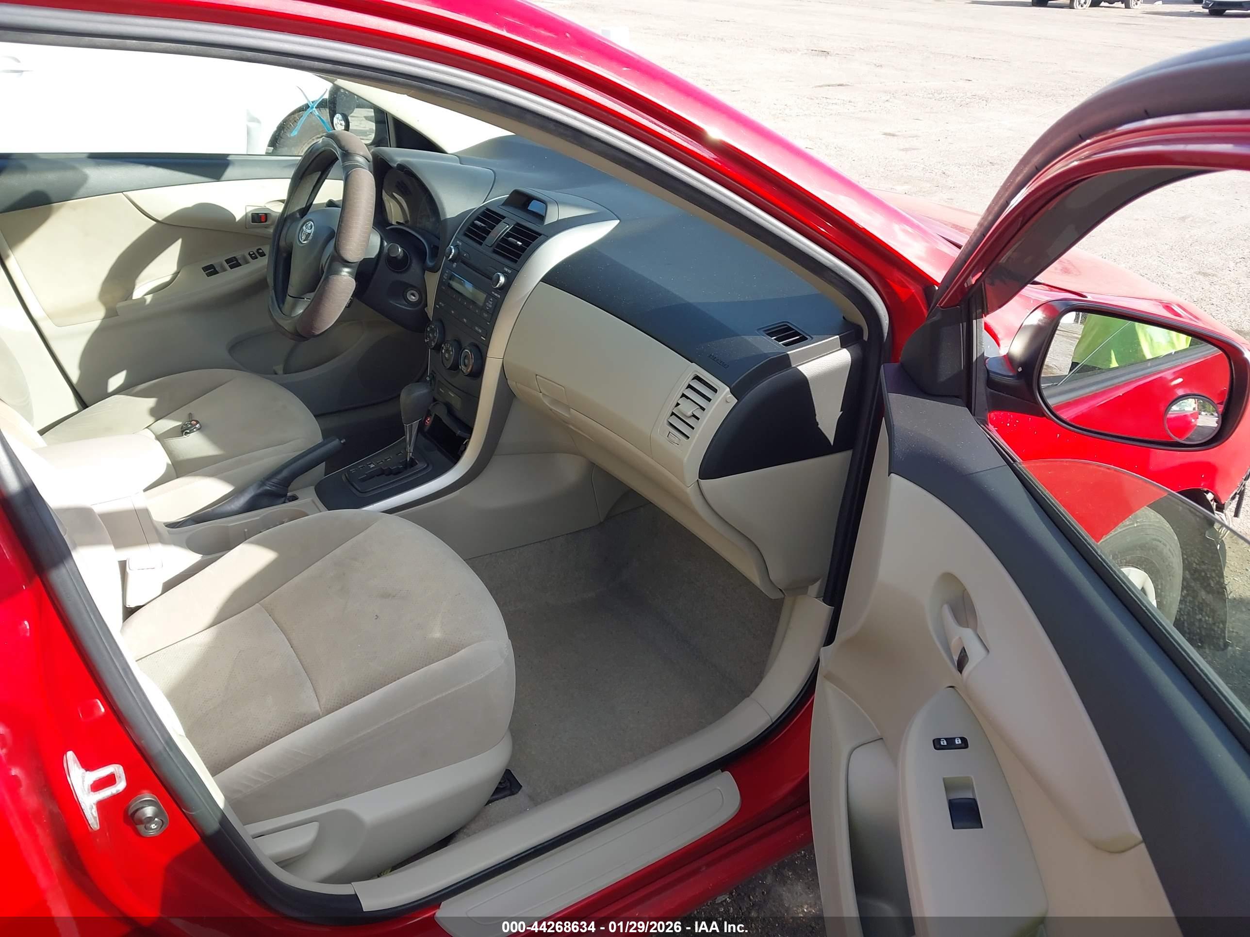 TOYOTA COROLLA image 5