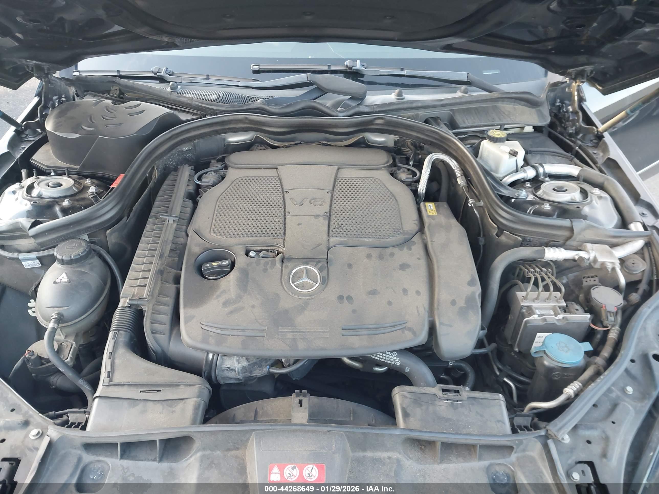 MERCEDES-BENZ E image 10