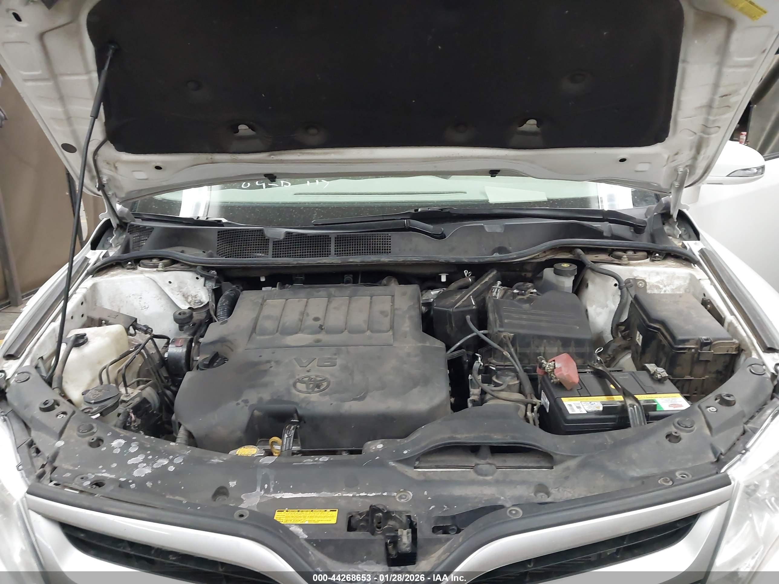 TOYOTA VENZA image 10