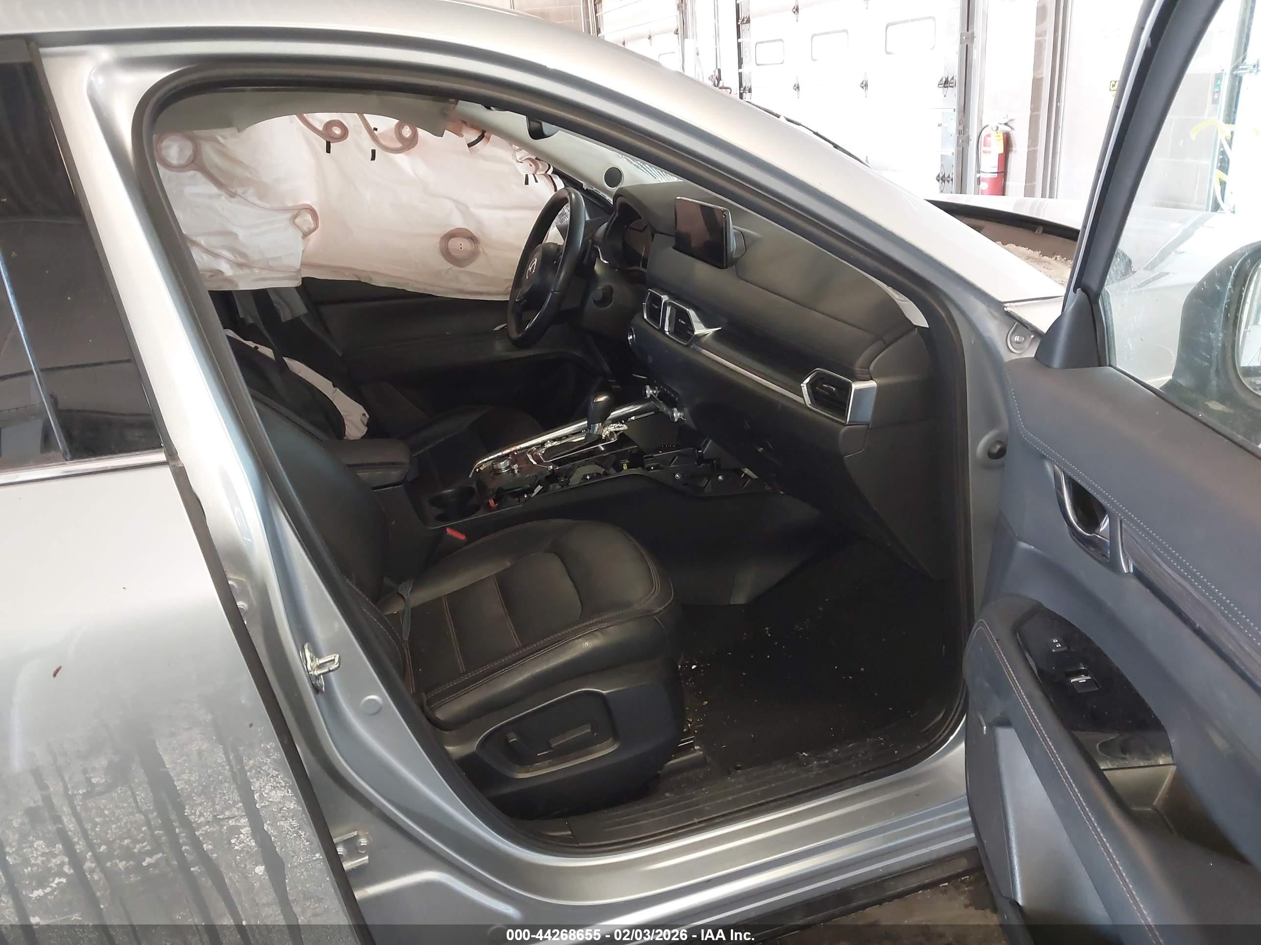 MAZDA CX-5 image 5