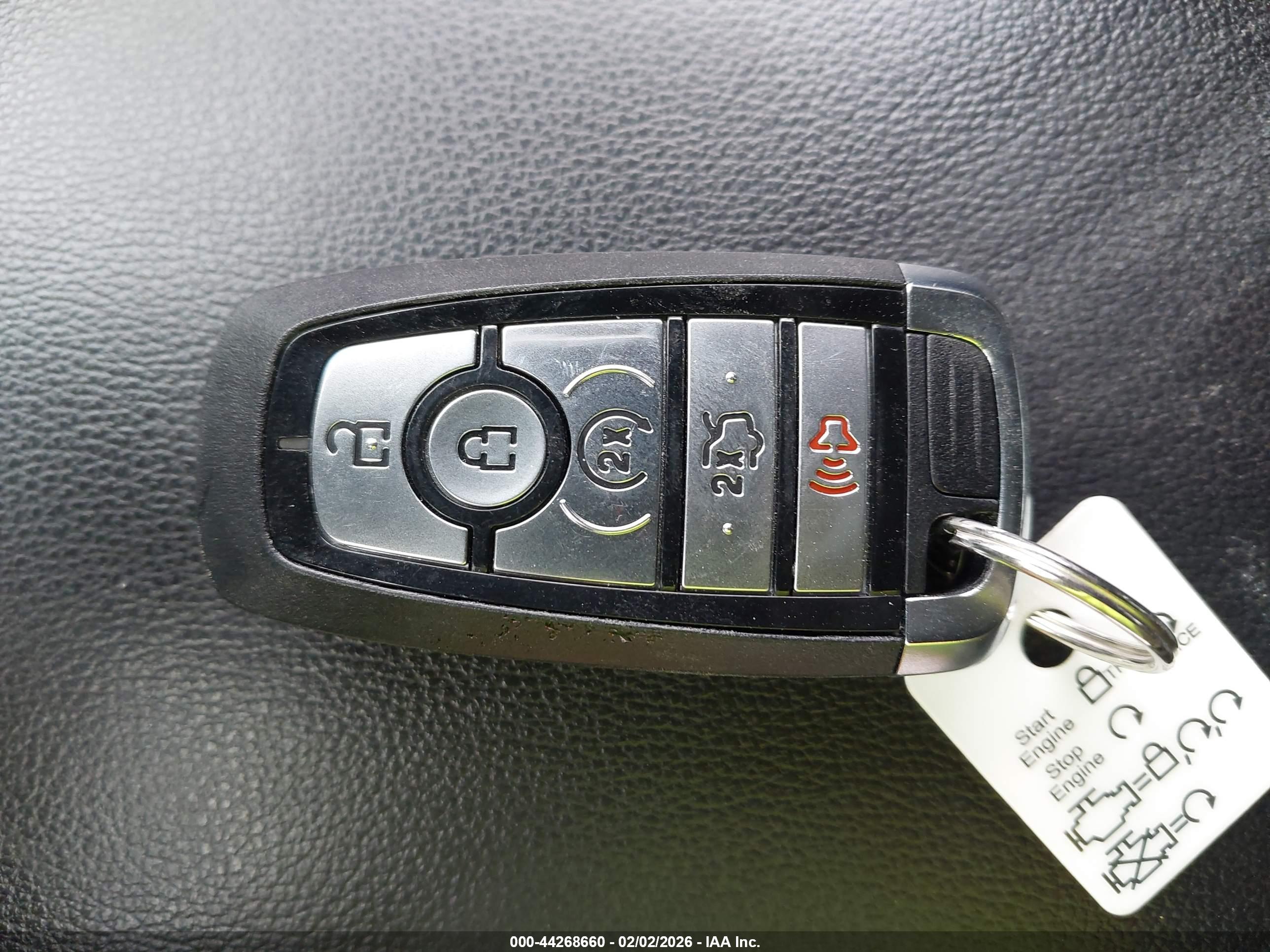 FORD FUSION image 11