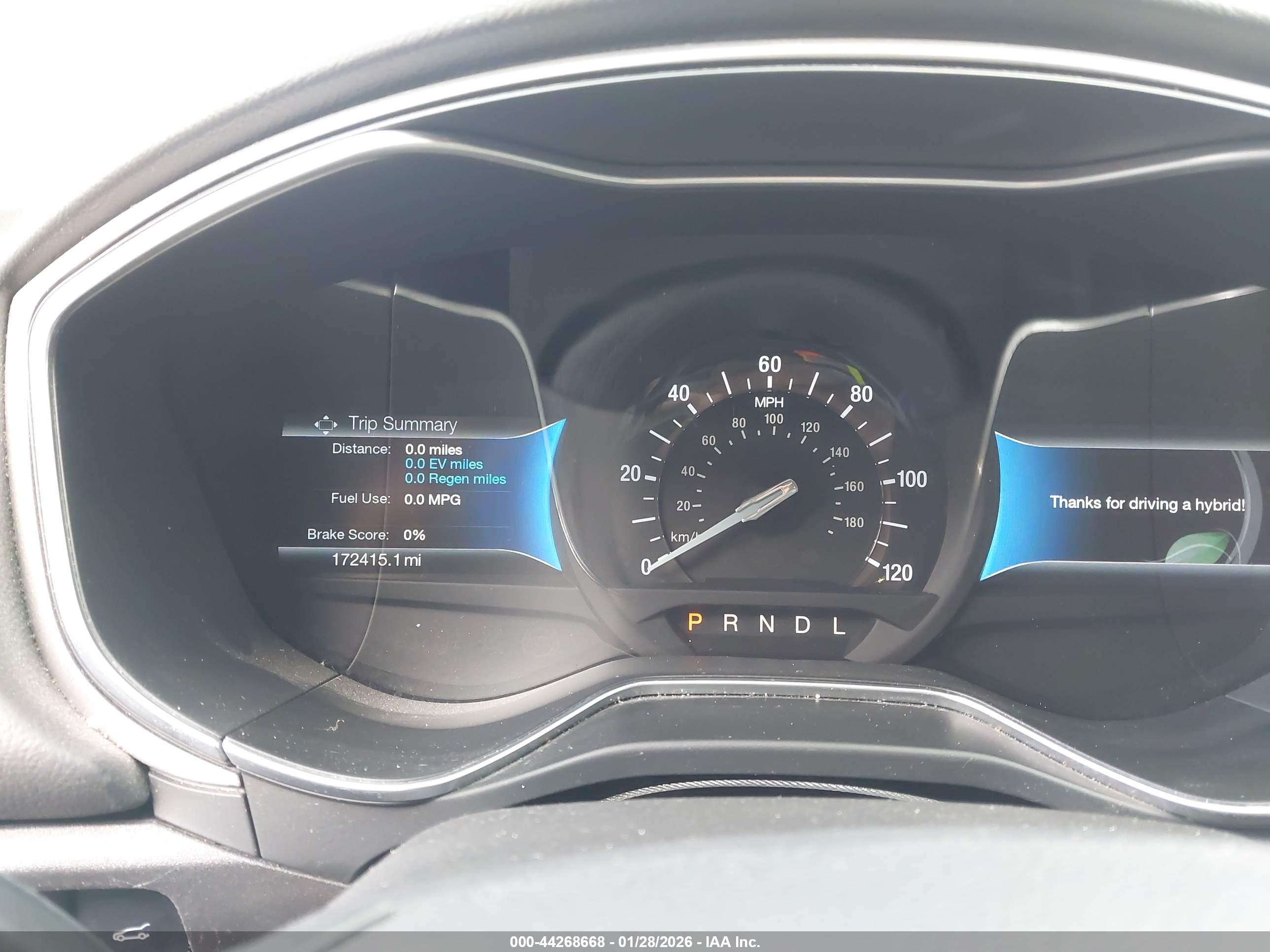 FORD FUSION image 7