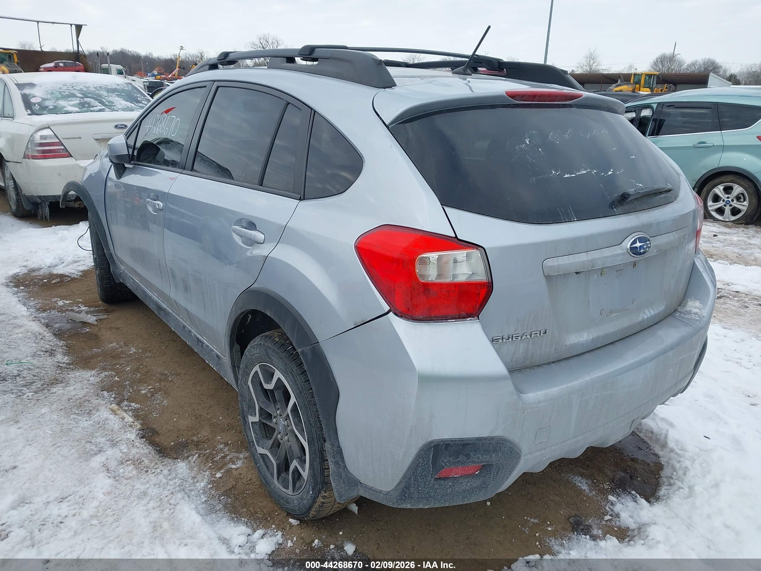 SUBARU CROSSTREK image 3