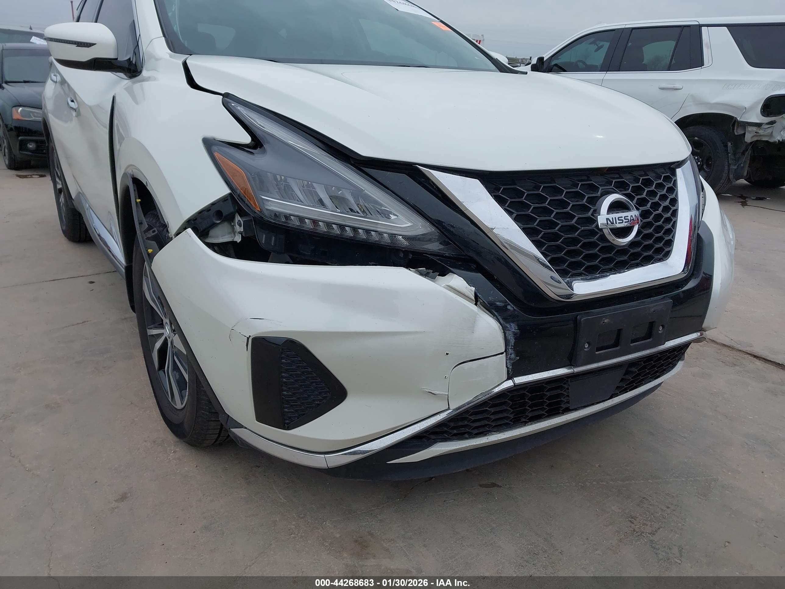 NISSAN MURANO image 6