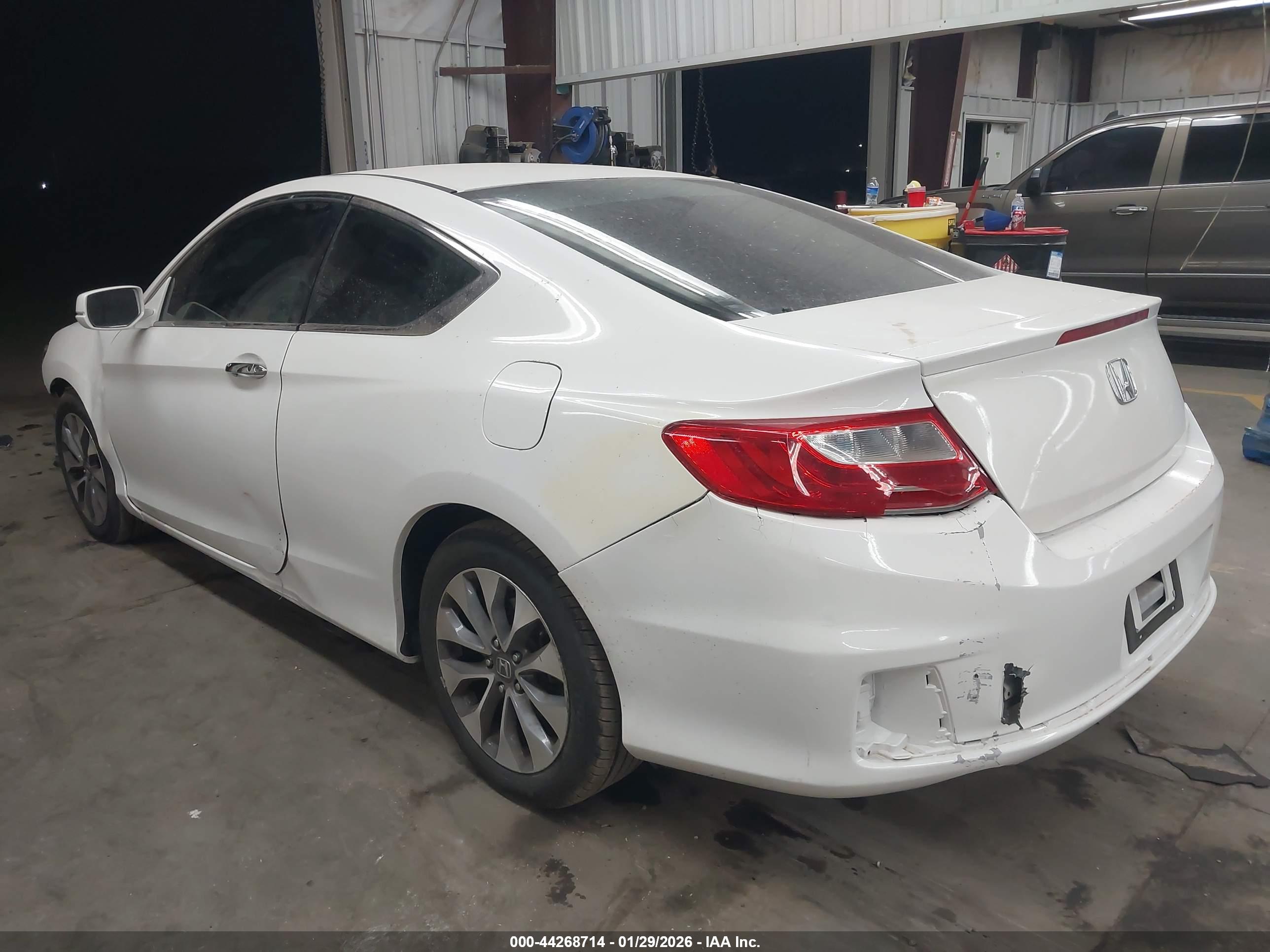 HONDA ACCORD image 3