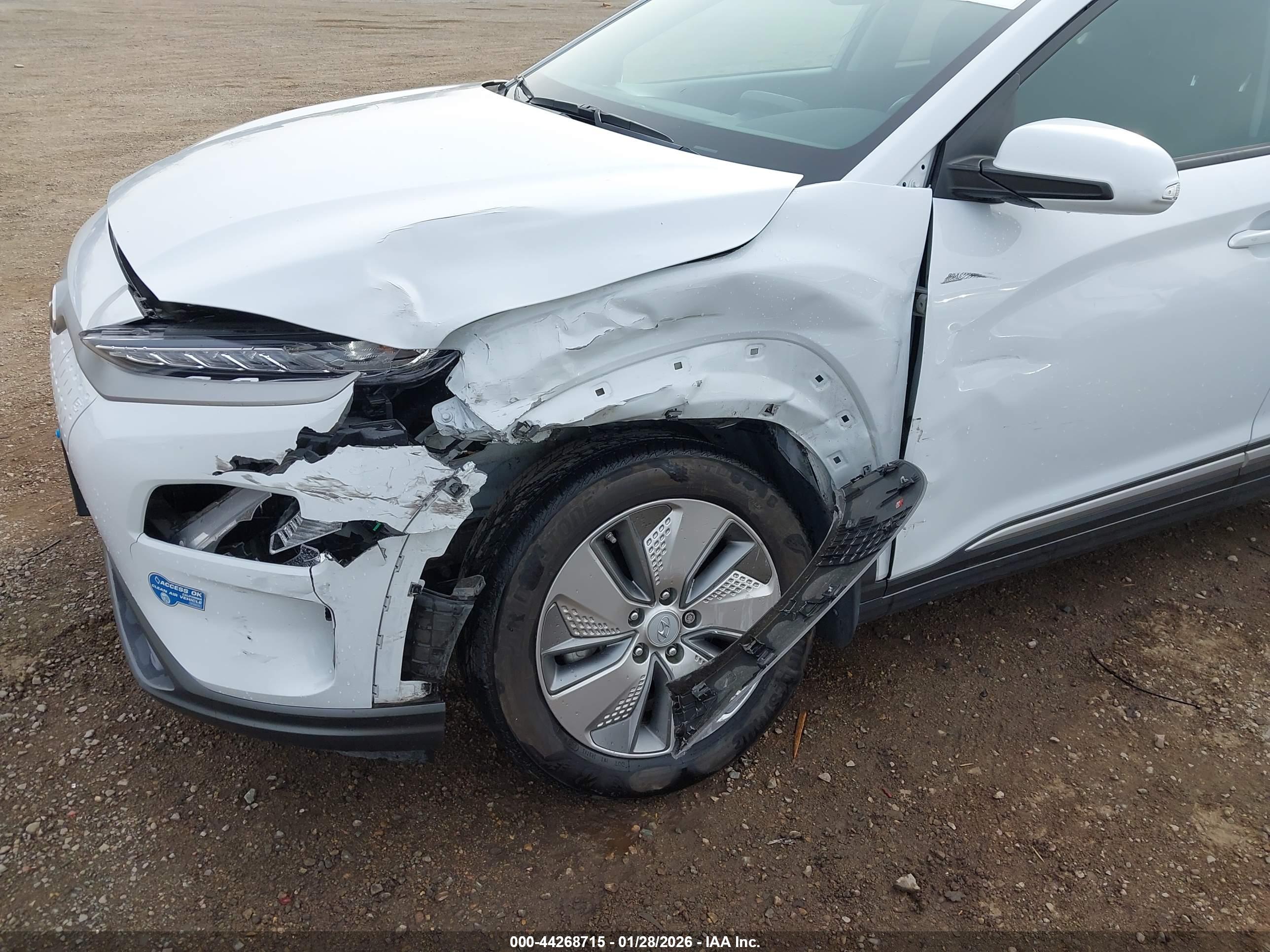 HYUNDAI KONA image 6