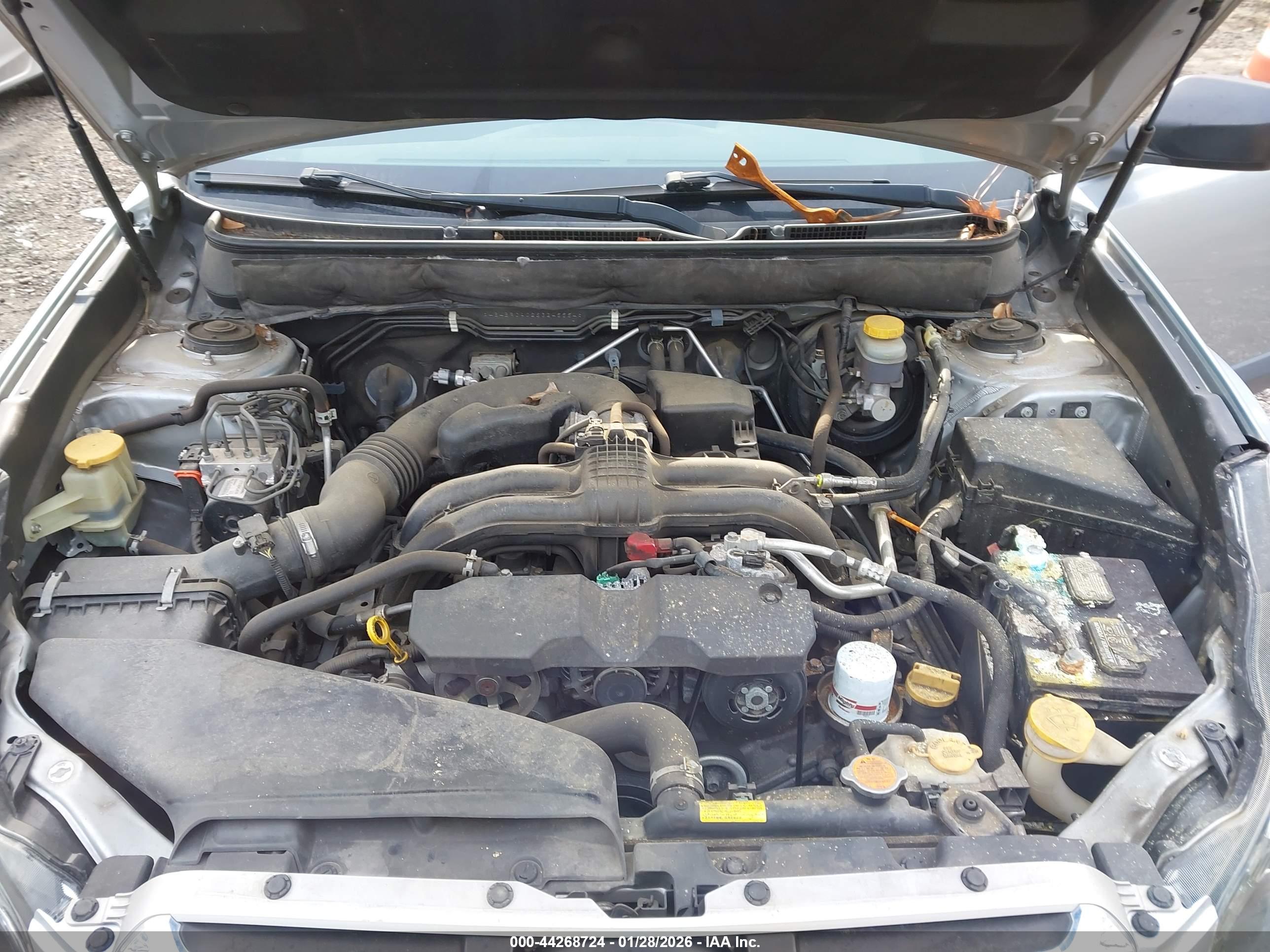 SUBARU OUTBACK image 10