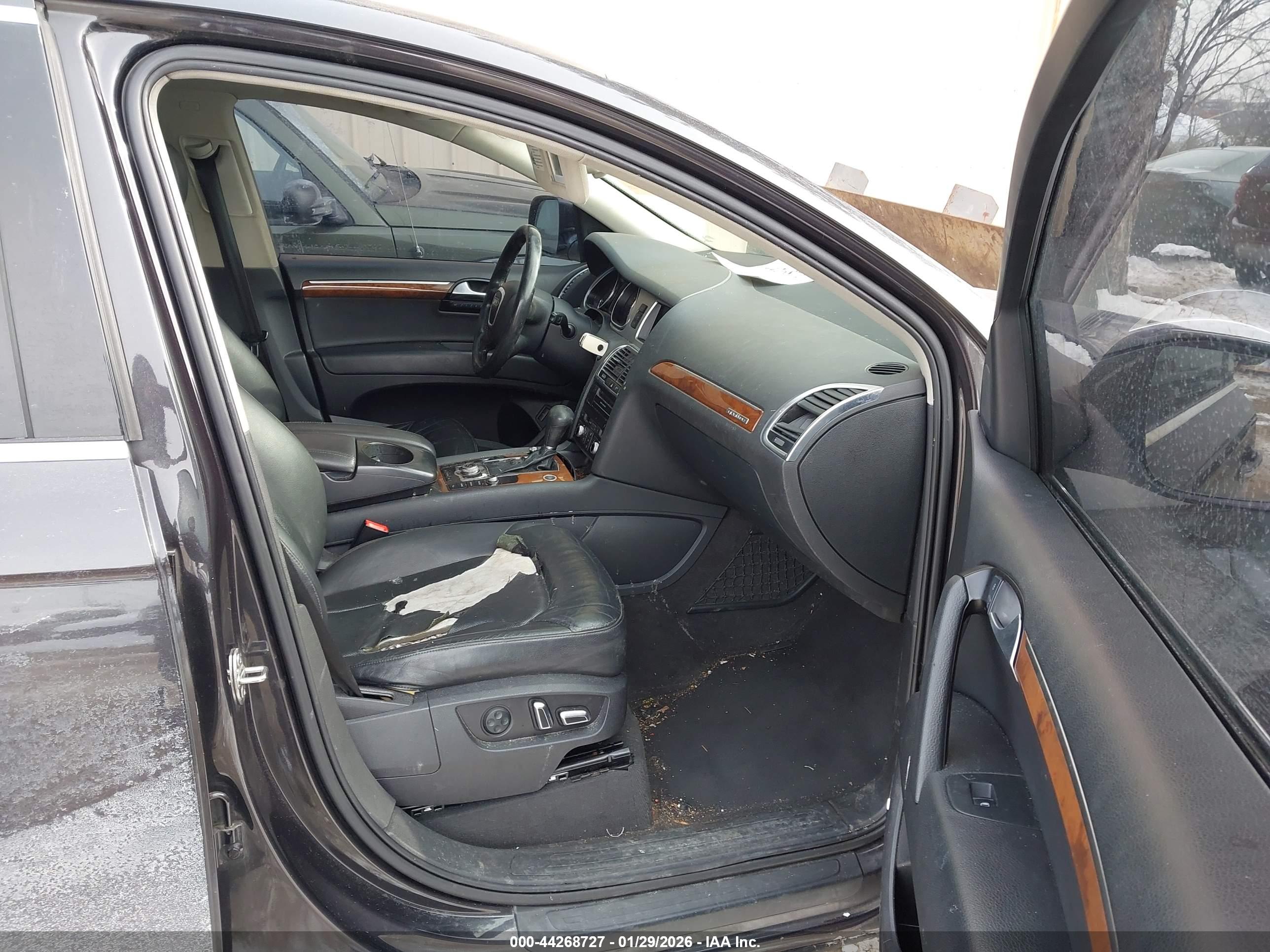 AUDI Q7 image 5