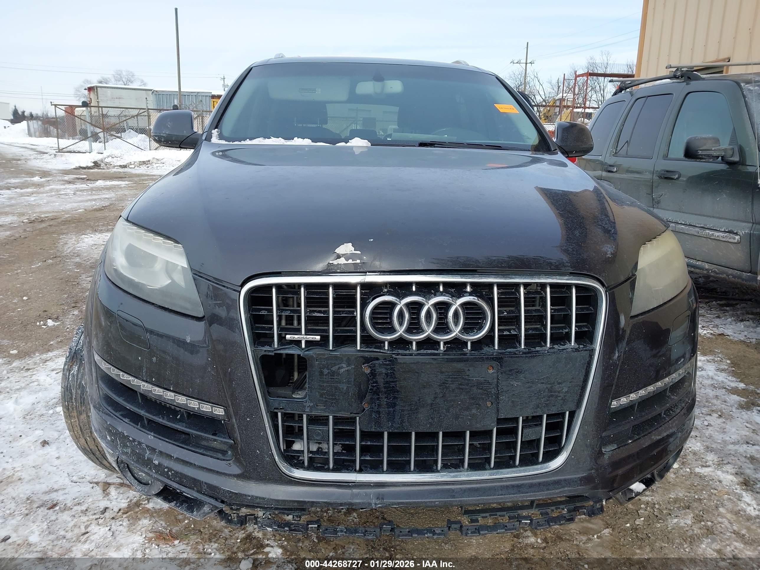 AUDI Q7 image 6