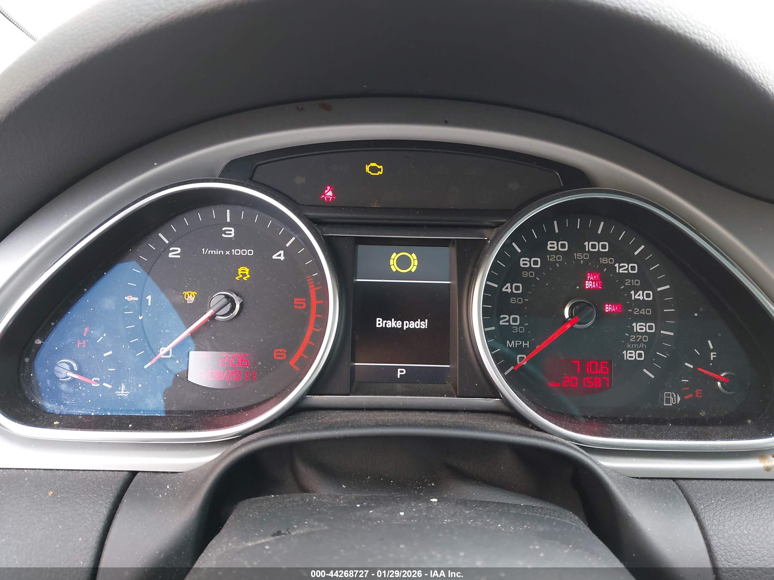 AUDI Q7 image 7
