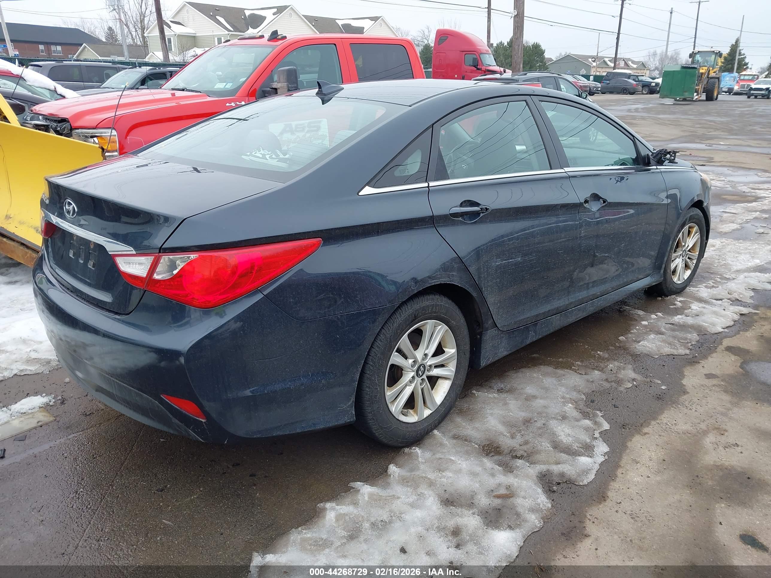 HYUNDAI SONATA image 4