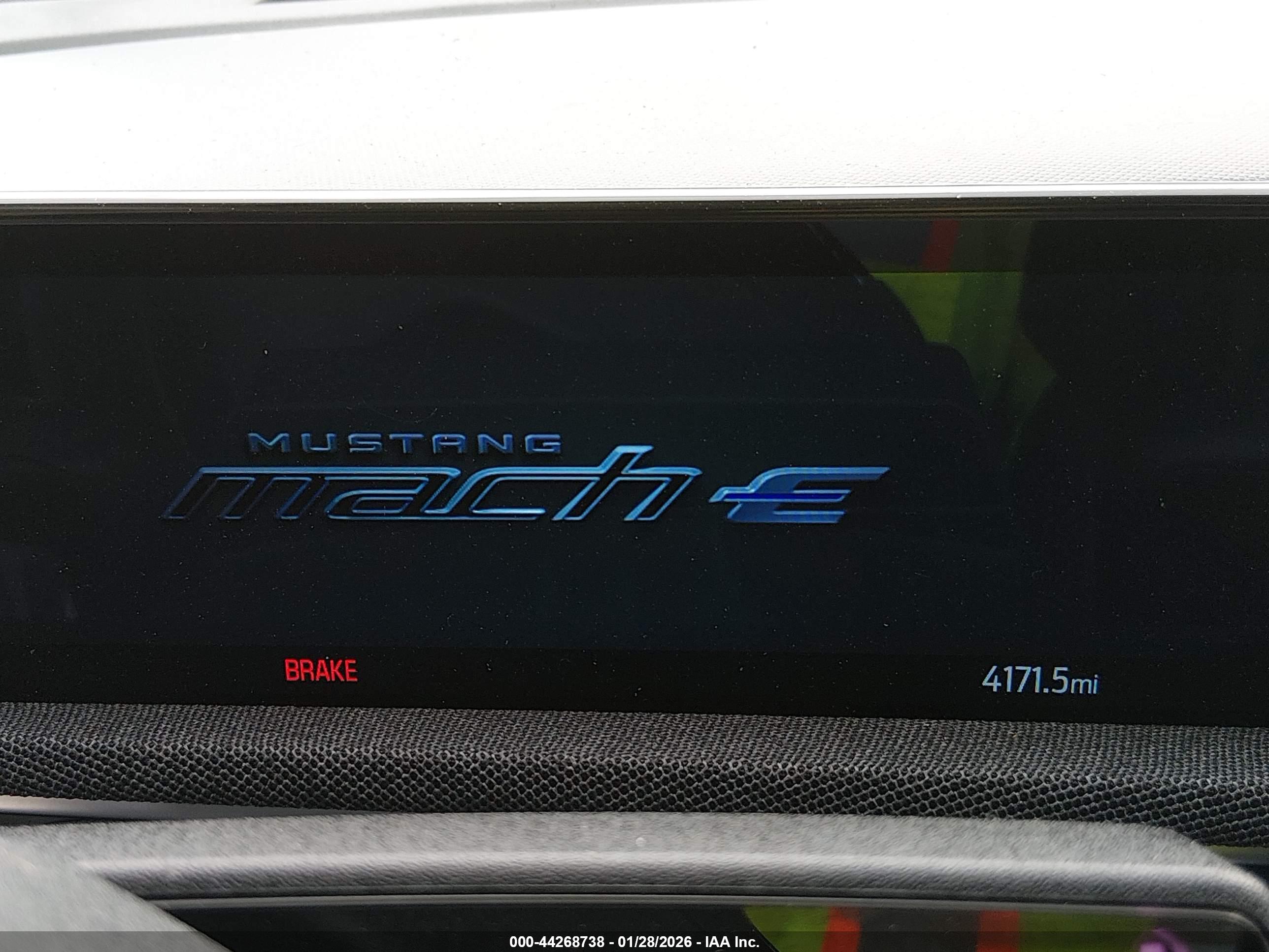 FORD MUSTANG image 7