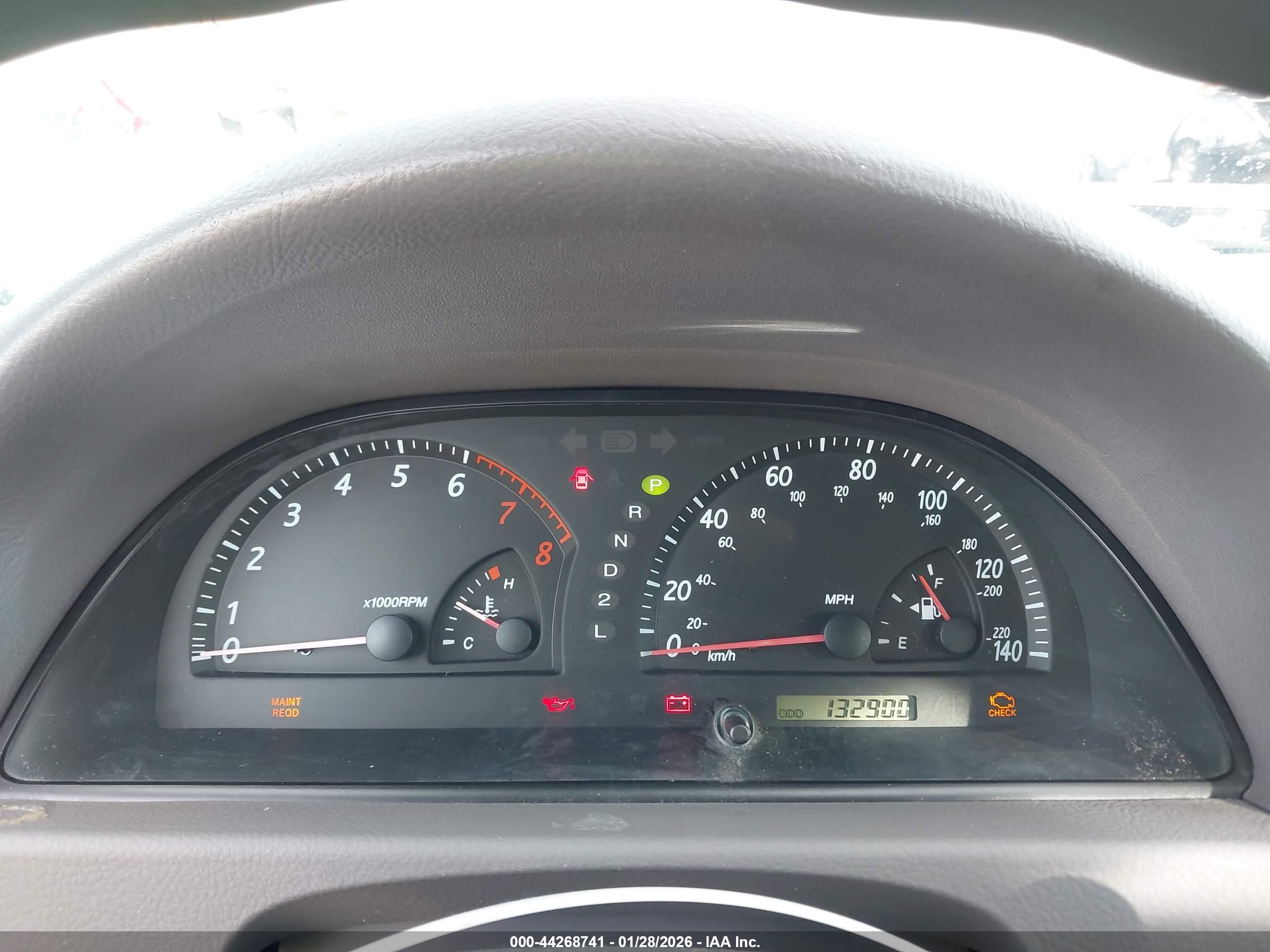 TOYOTA CAMRY image 7