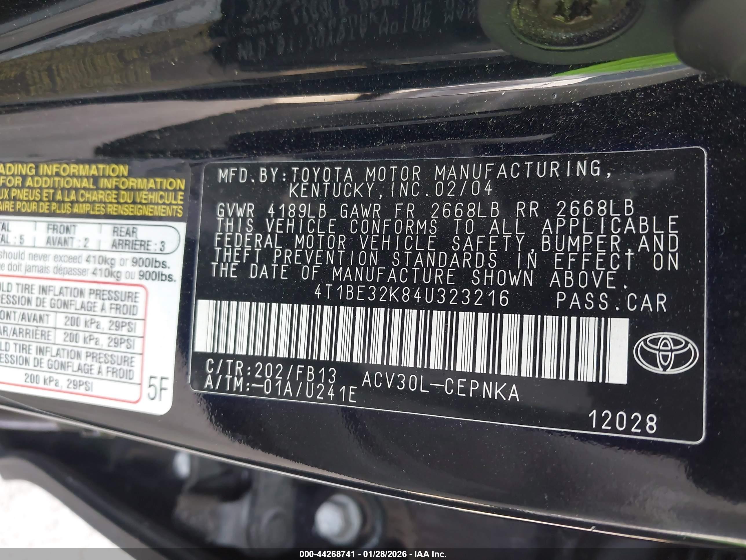 TOYOTA CAMRY image 9