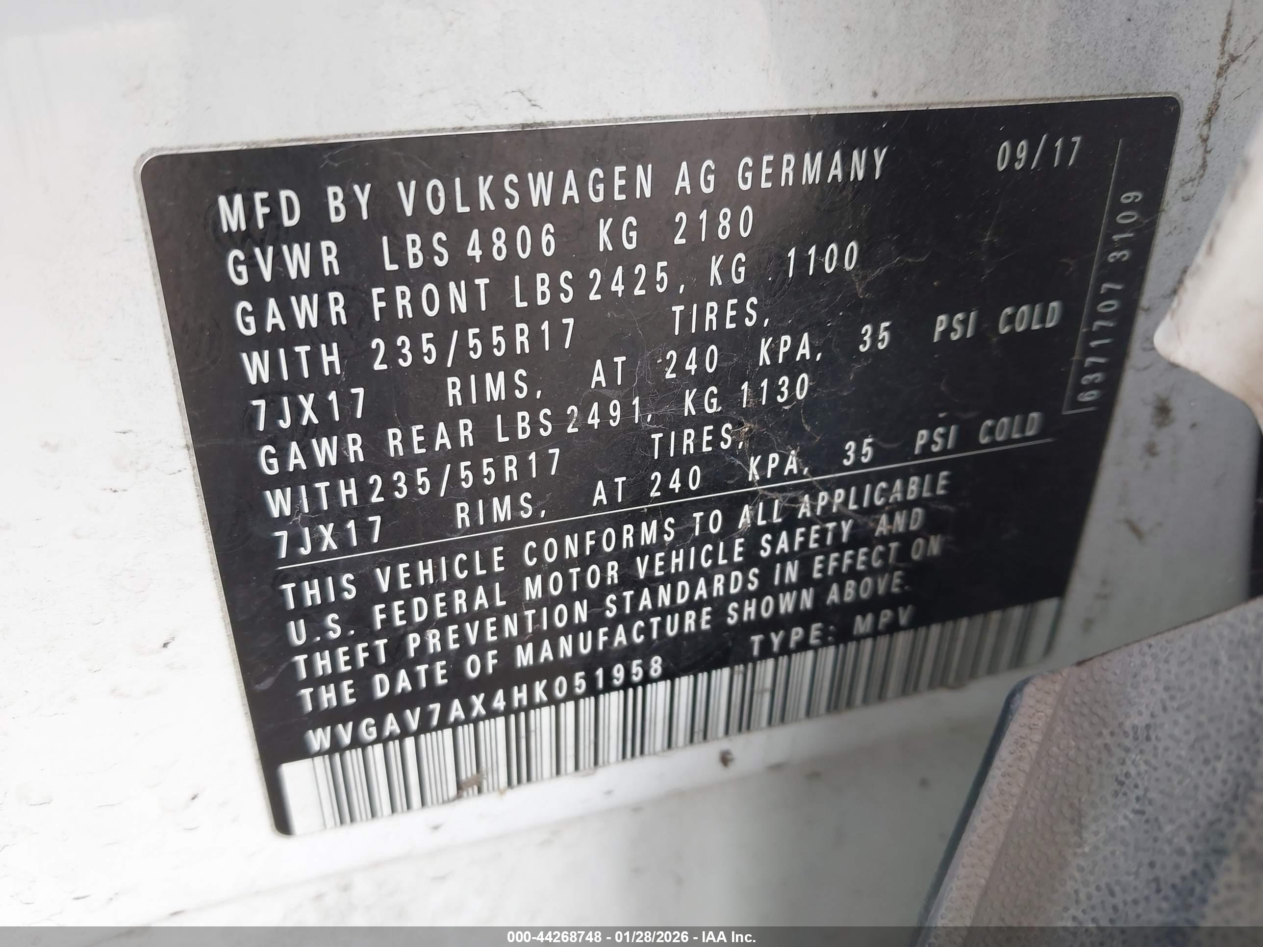 VOLKSWAGEN TIGUAN image 9