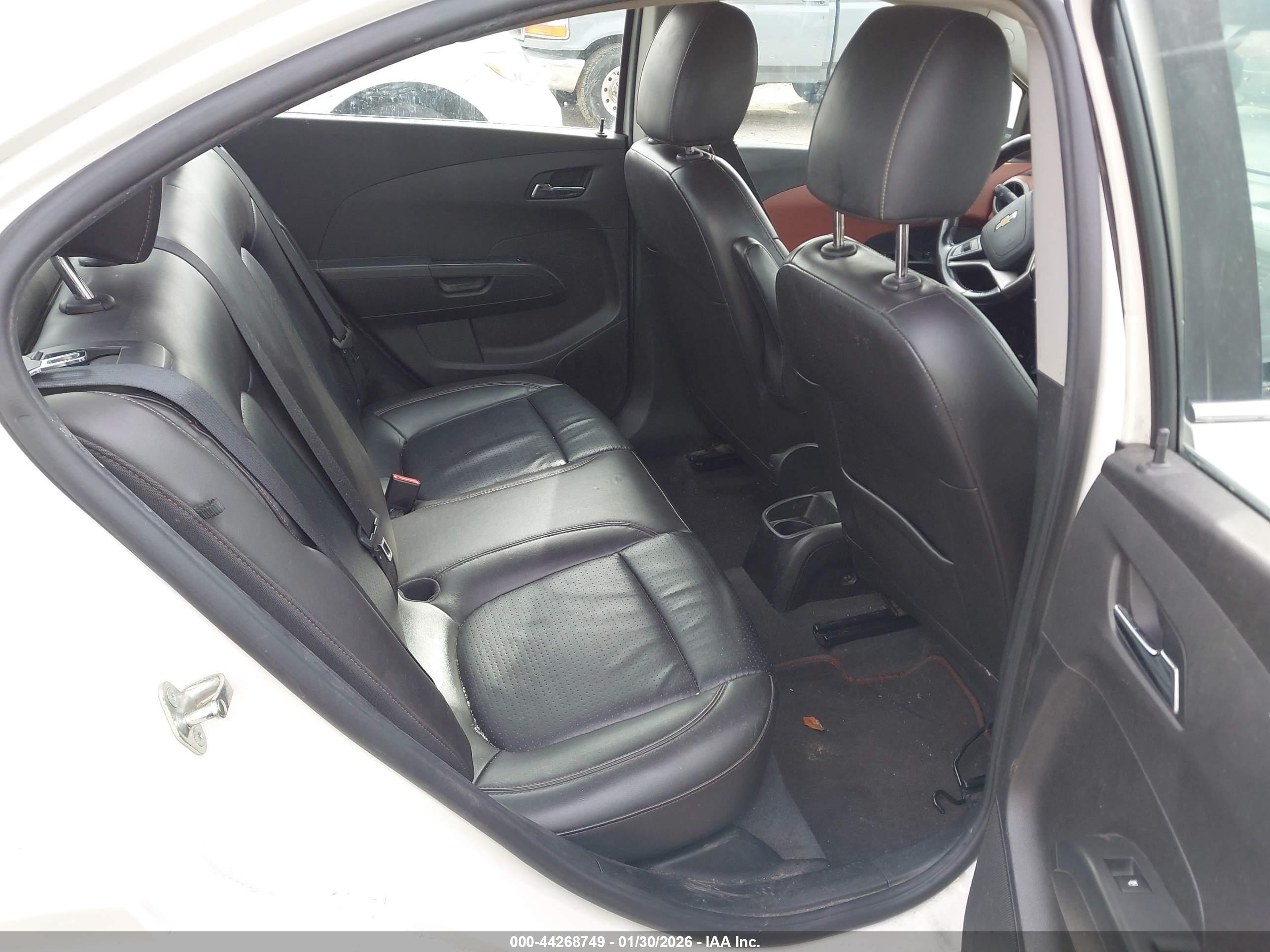 CHEVROLET SONIC image 8