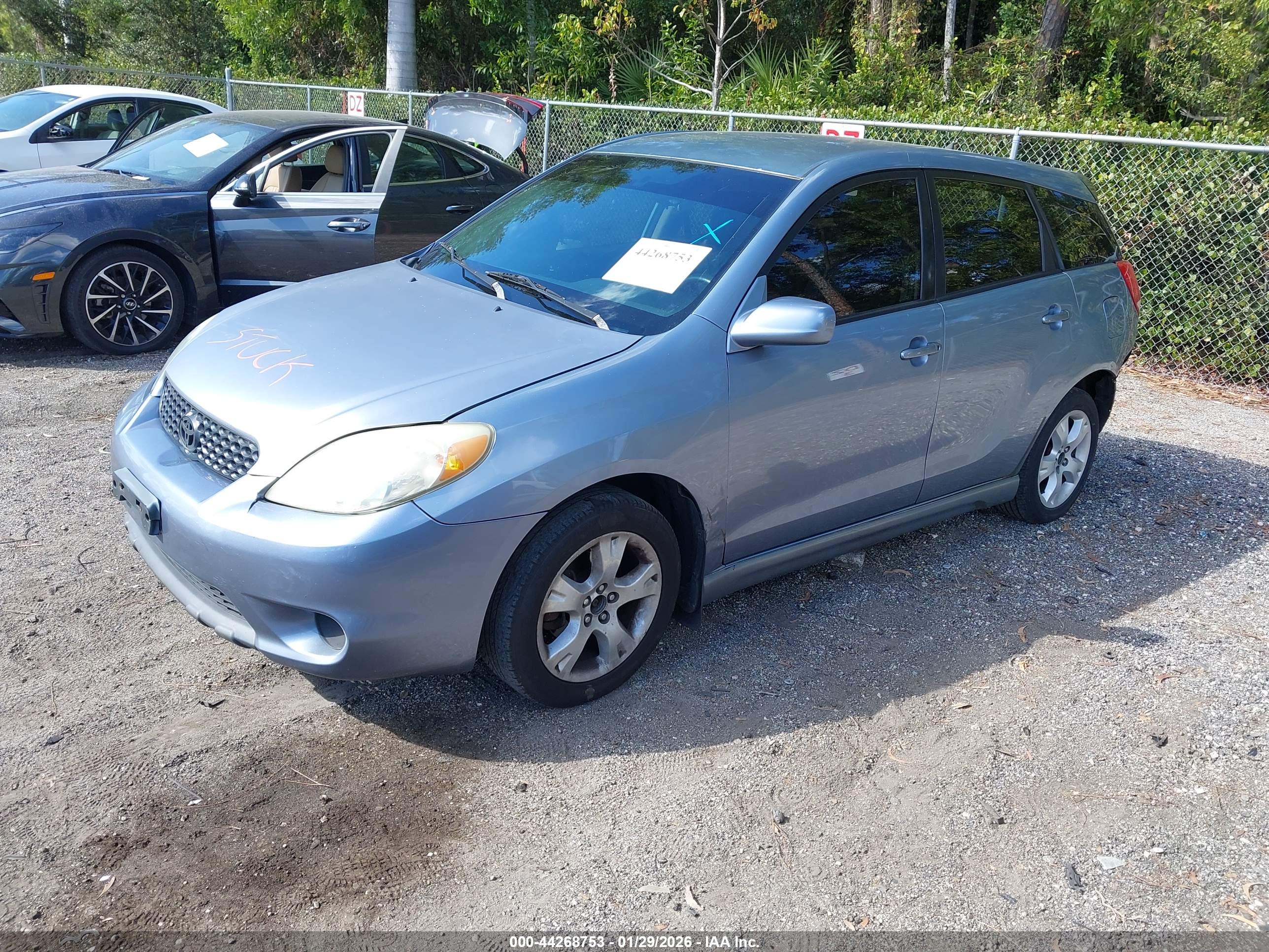 TOYOTA MATRIX image 2